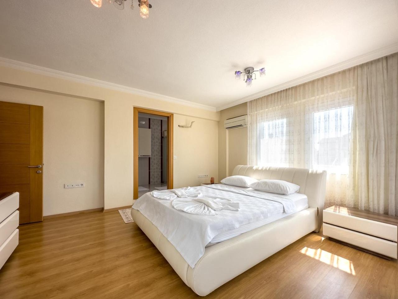 Villa AROK