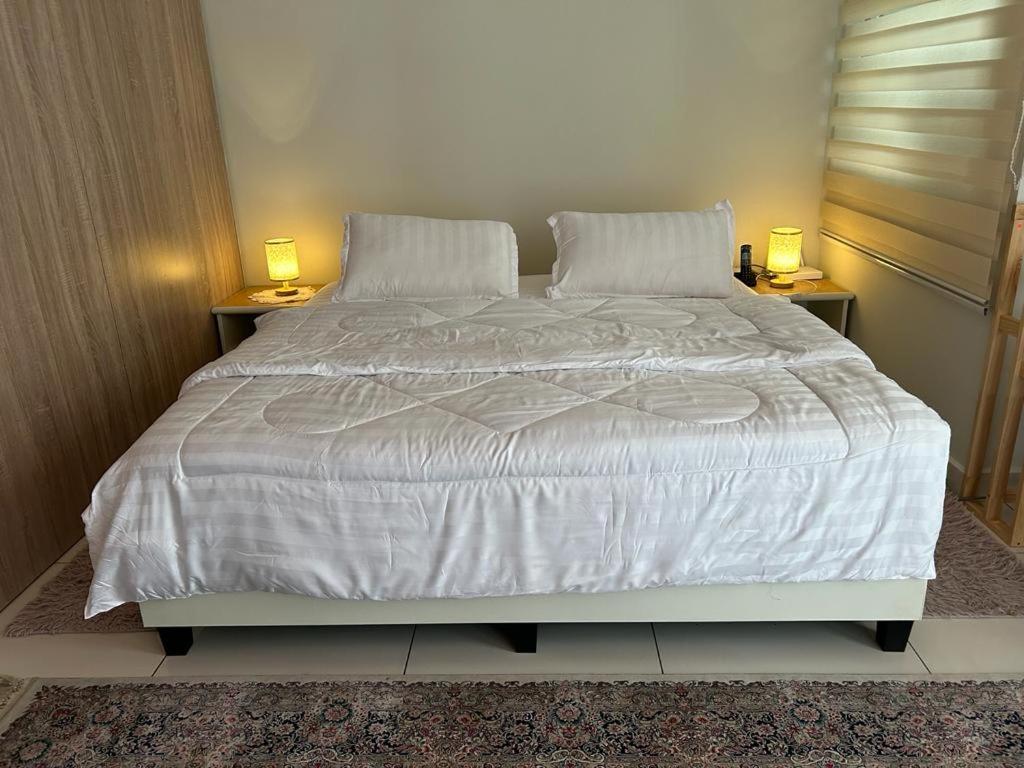 Lovely Luxury photo 4