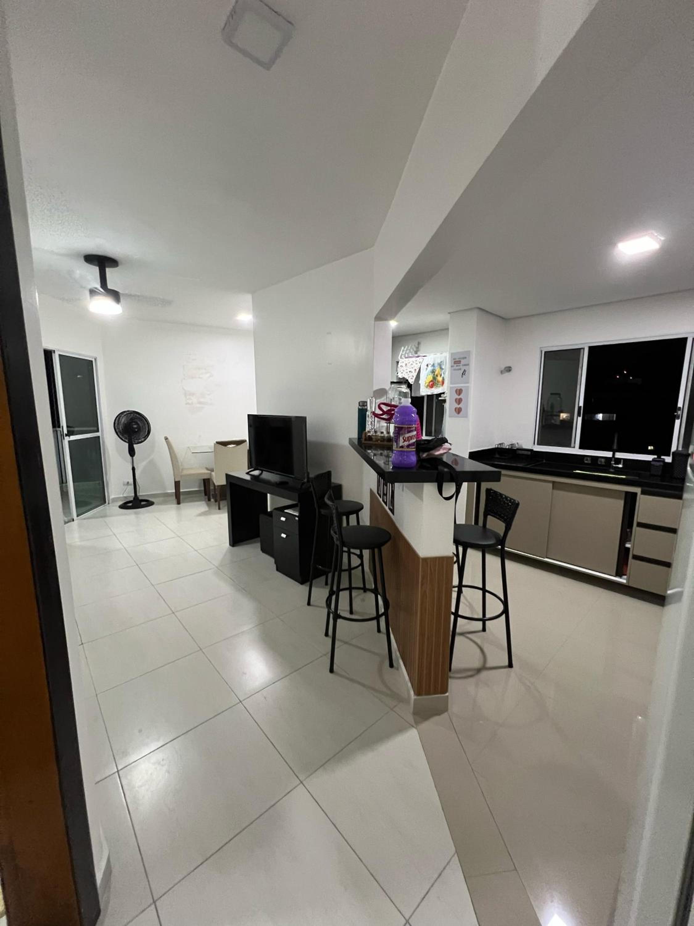 Apartamento no Guaruja com piscina, praia do tombo
