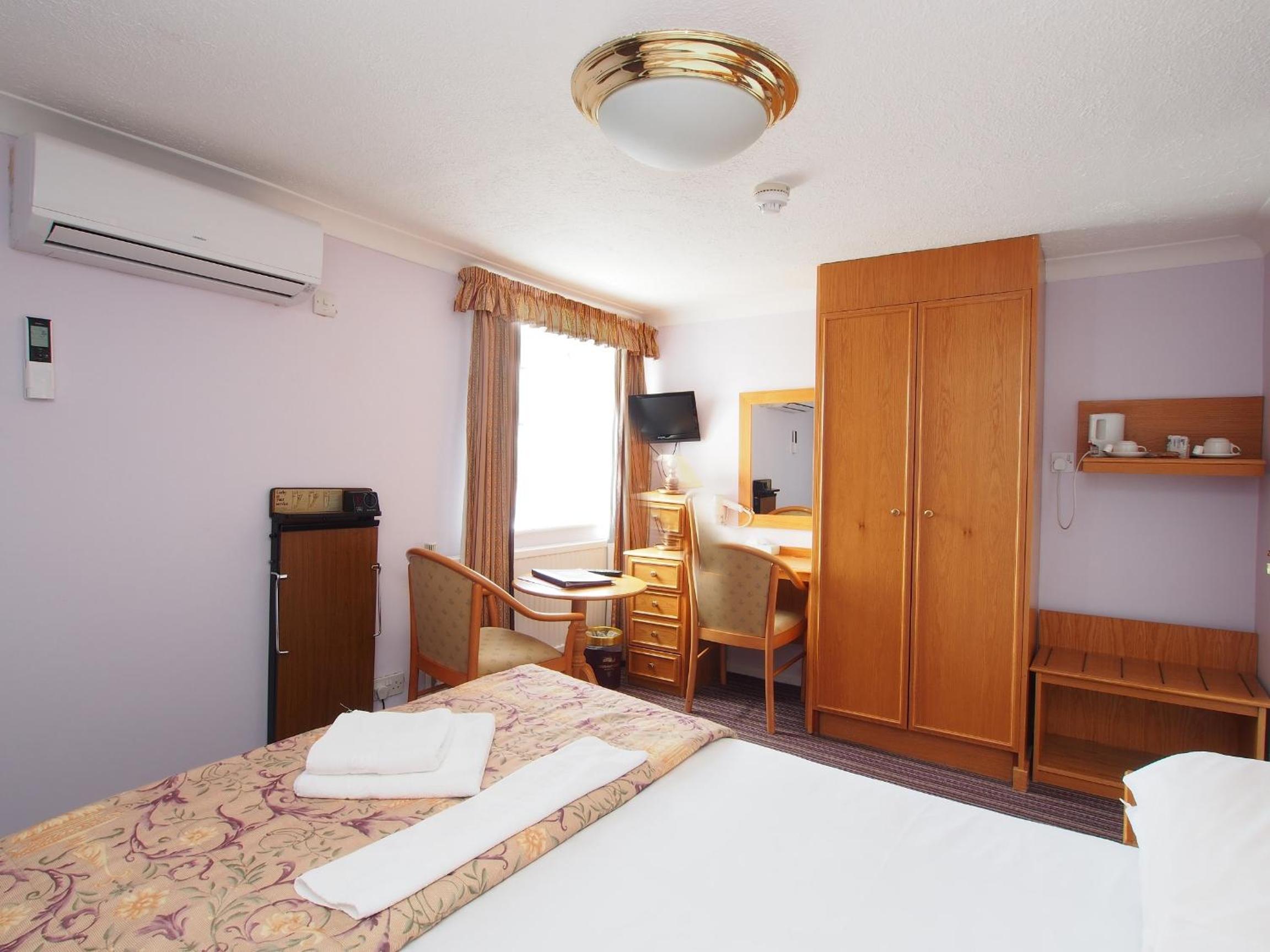 Worthing Vacations - The Chatsworth Hotel - Property Image 13