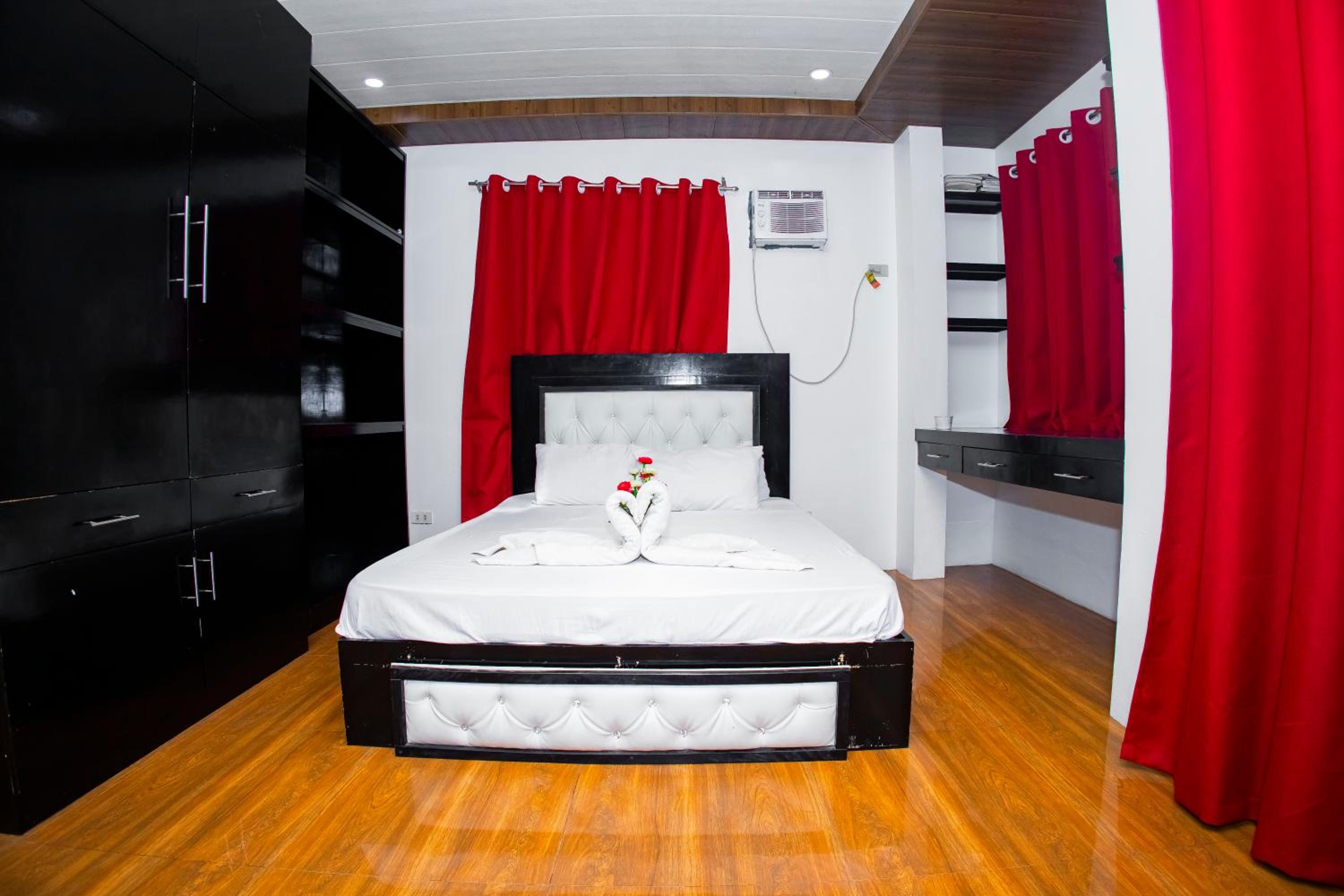 Villa Valencia Private Resort