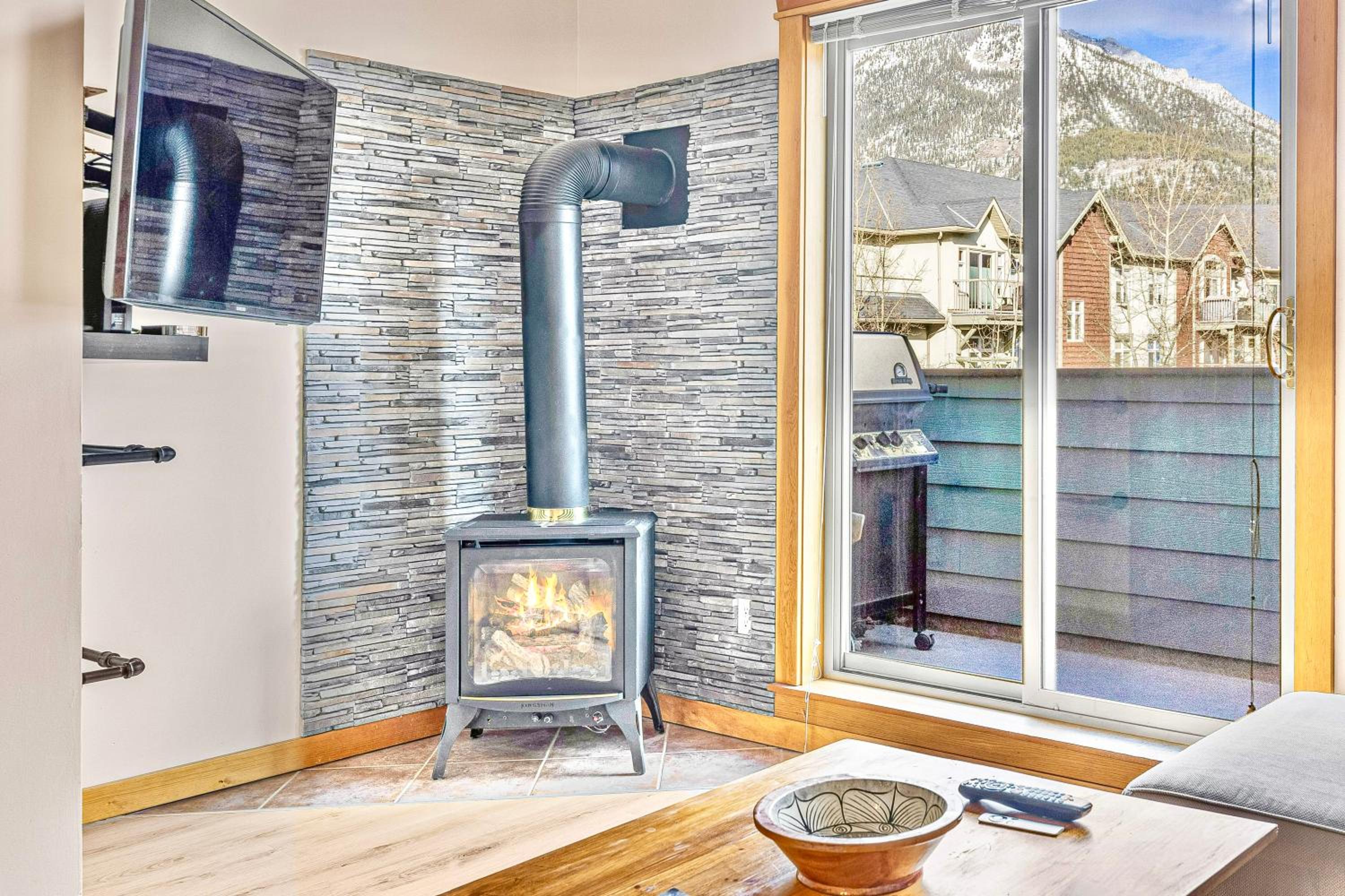 Canmore Mountain view loft apartment heated outdoor pool