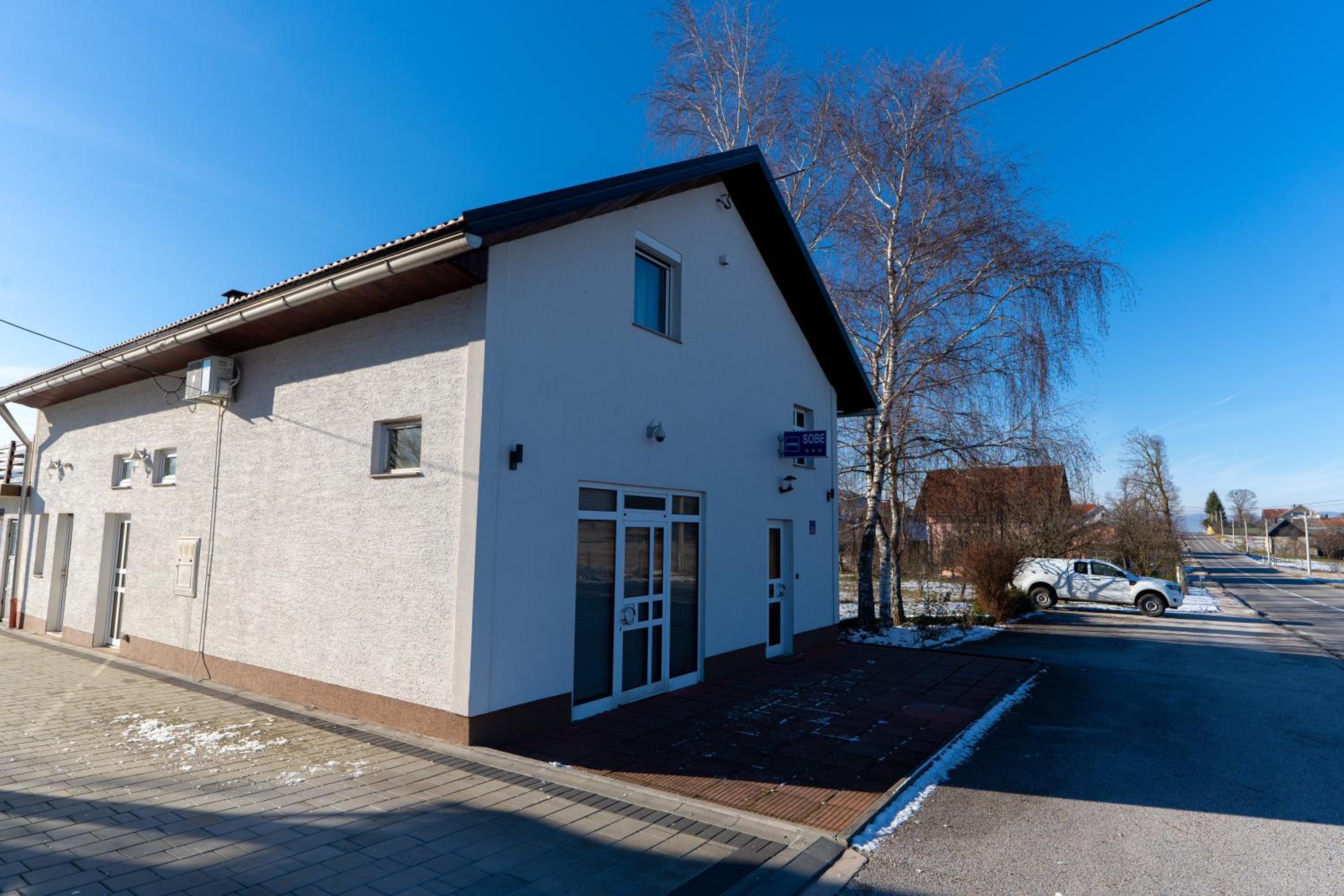 Photo 47