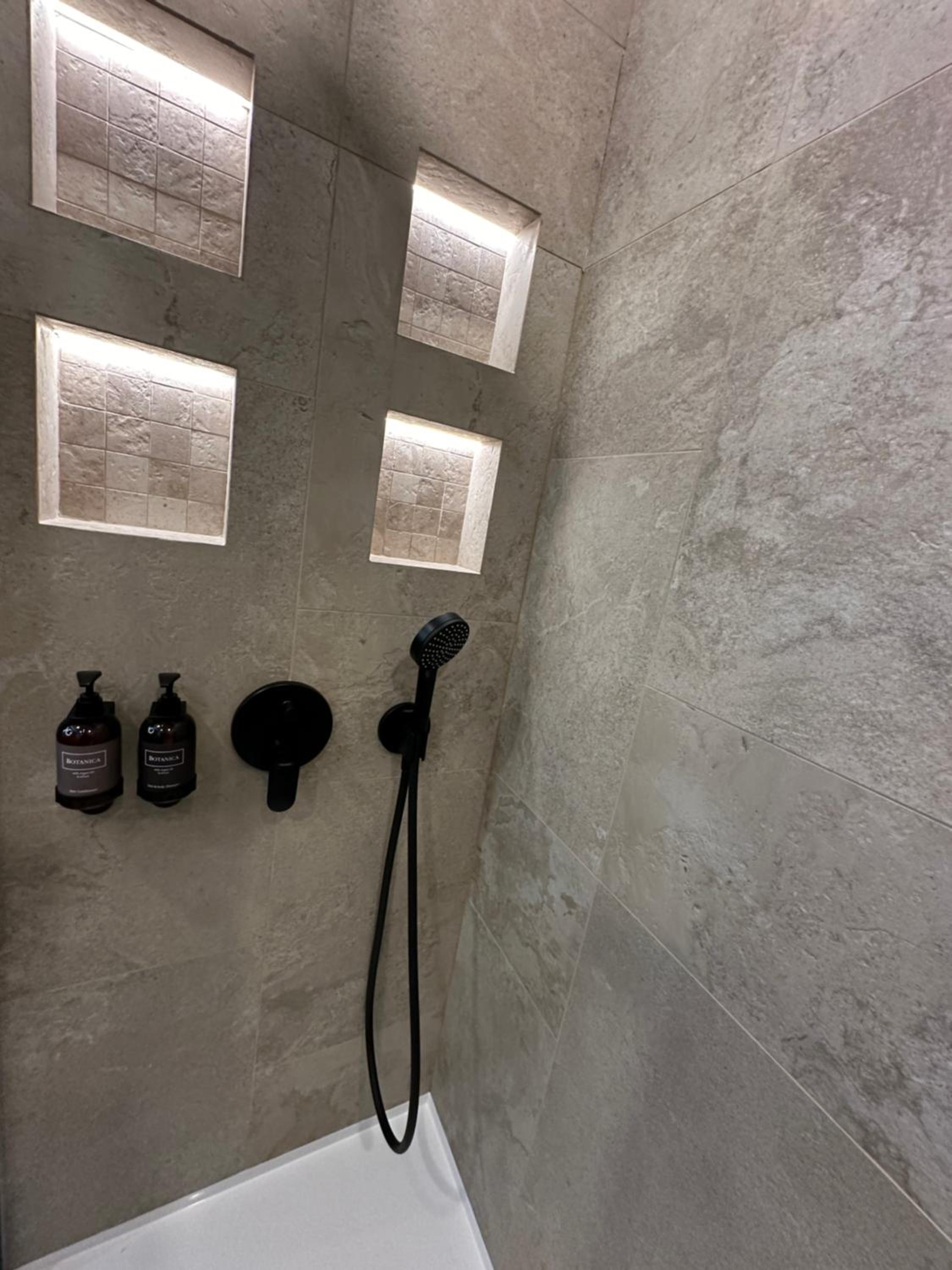 Residence Smržovka - Luxury House with Swimming Pool, Jacuzzi, Garden and BBQ
