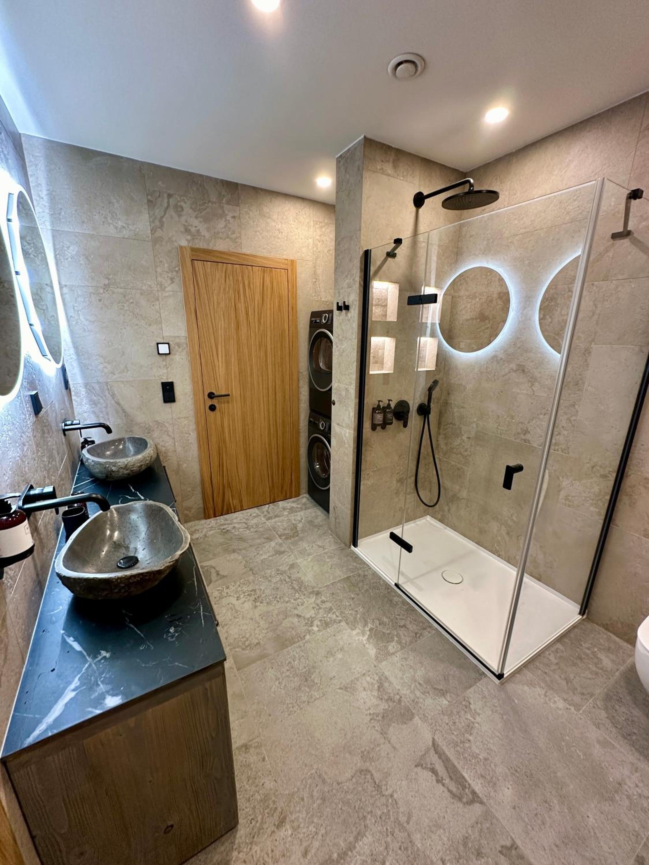 Residence Smržovka - Luxury House with Swimming Pool, Jacuzzi, Garden and BBQ