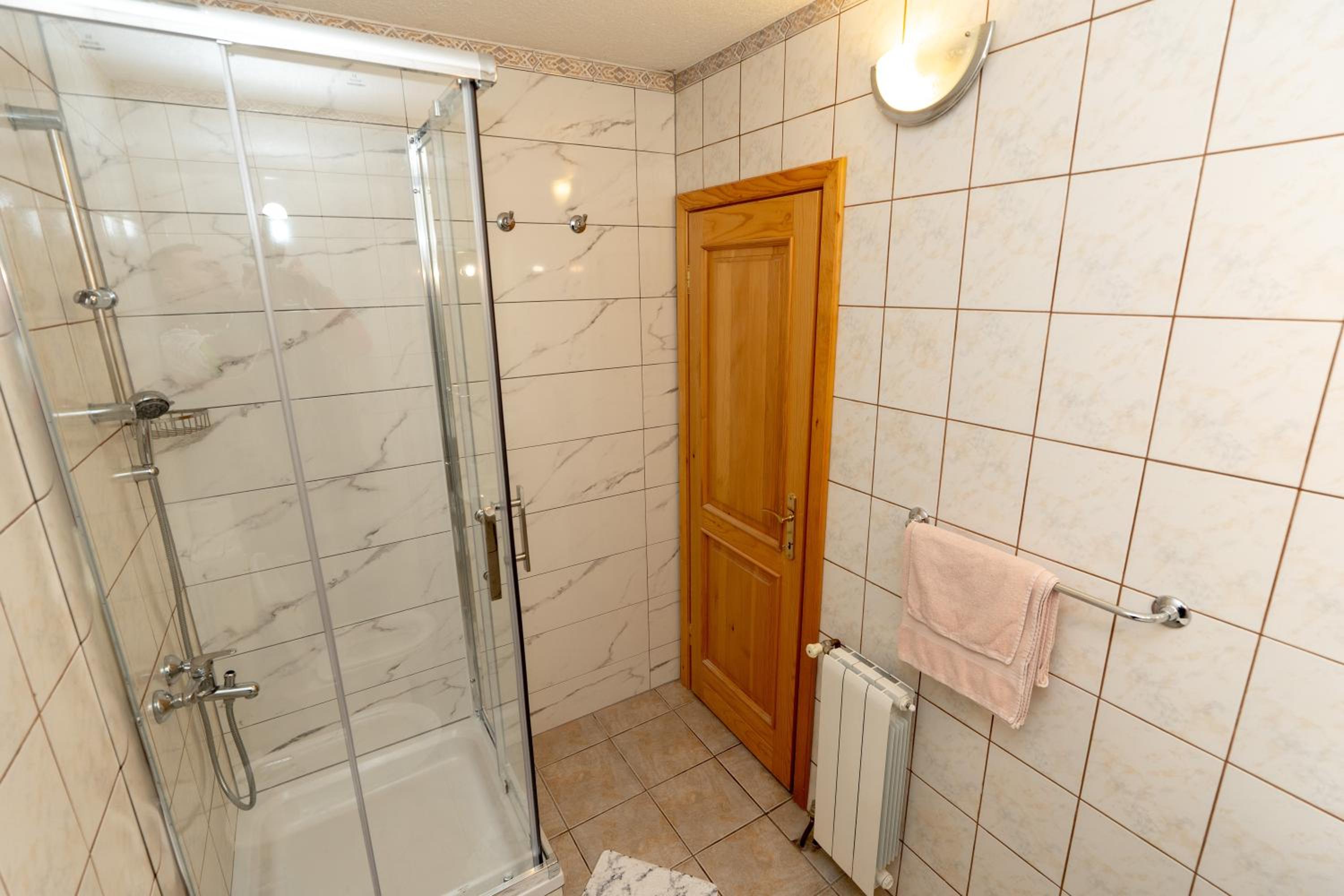 Photo 53