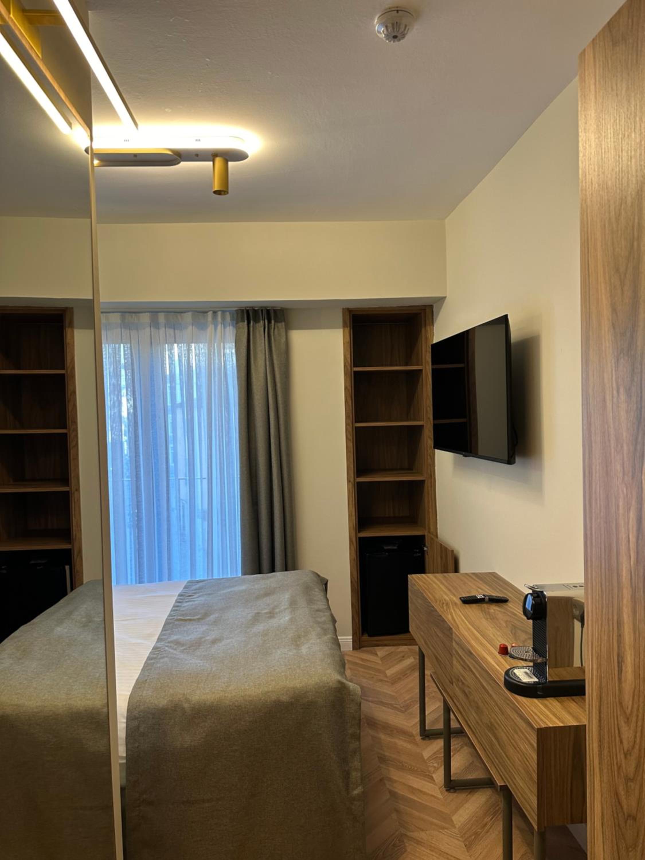 Iris Han Hotel - Image 30