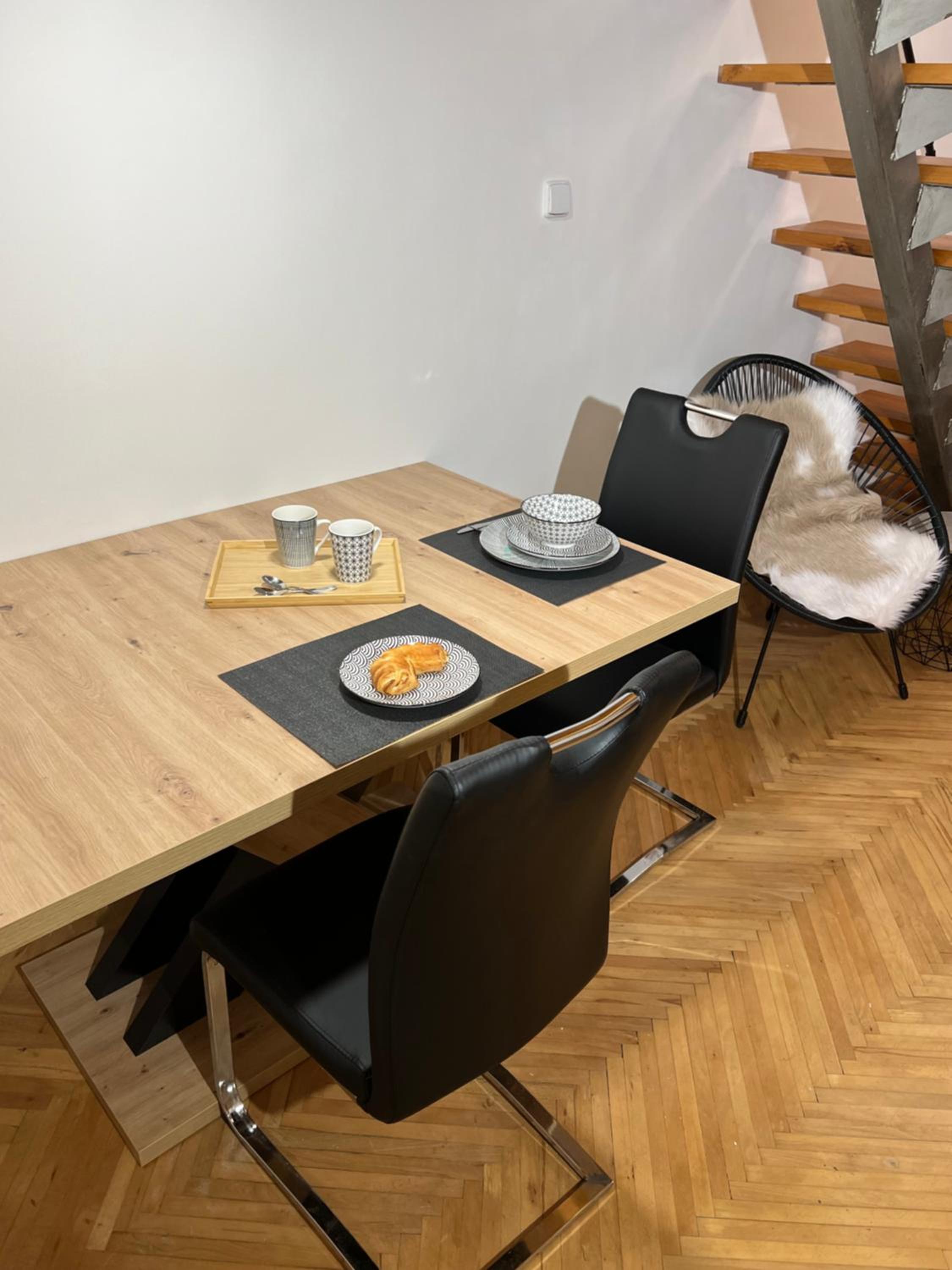 Apartment plus parking