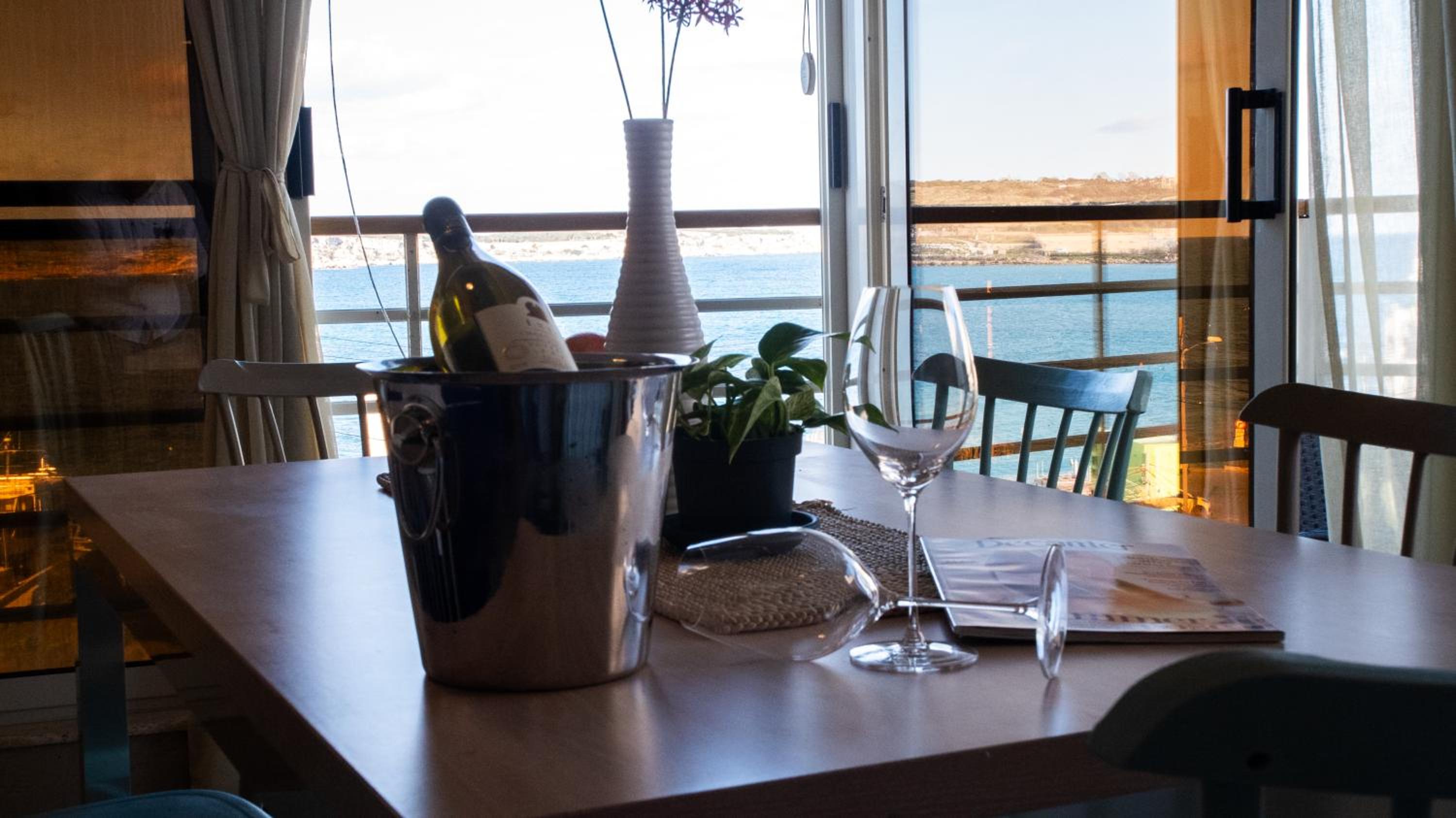 Mellieha Bay 3 Bedroom Apartment ''Coastal Comfort'' view 4