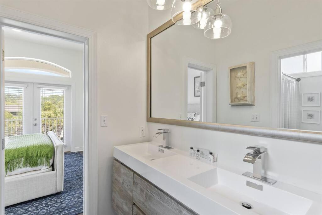 Gulf Side Condo Seagrove Beach Community Pool view 3