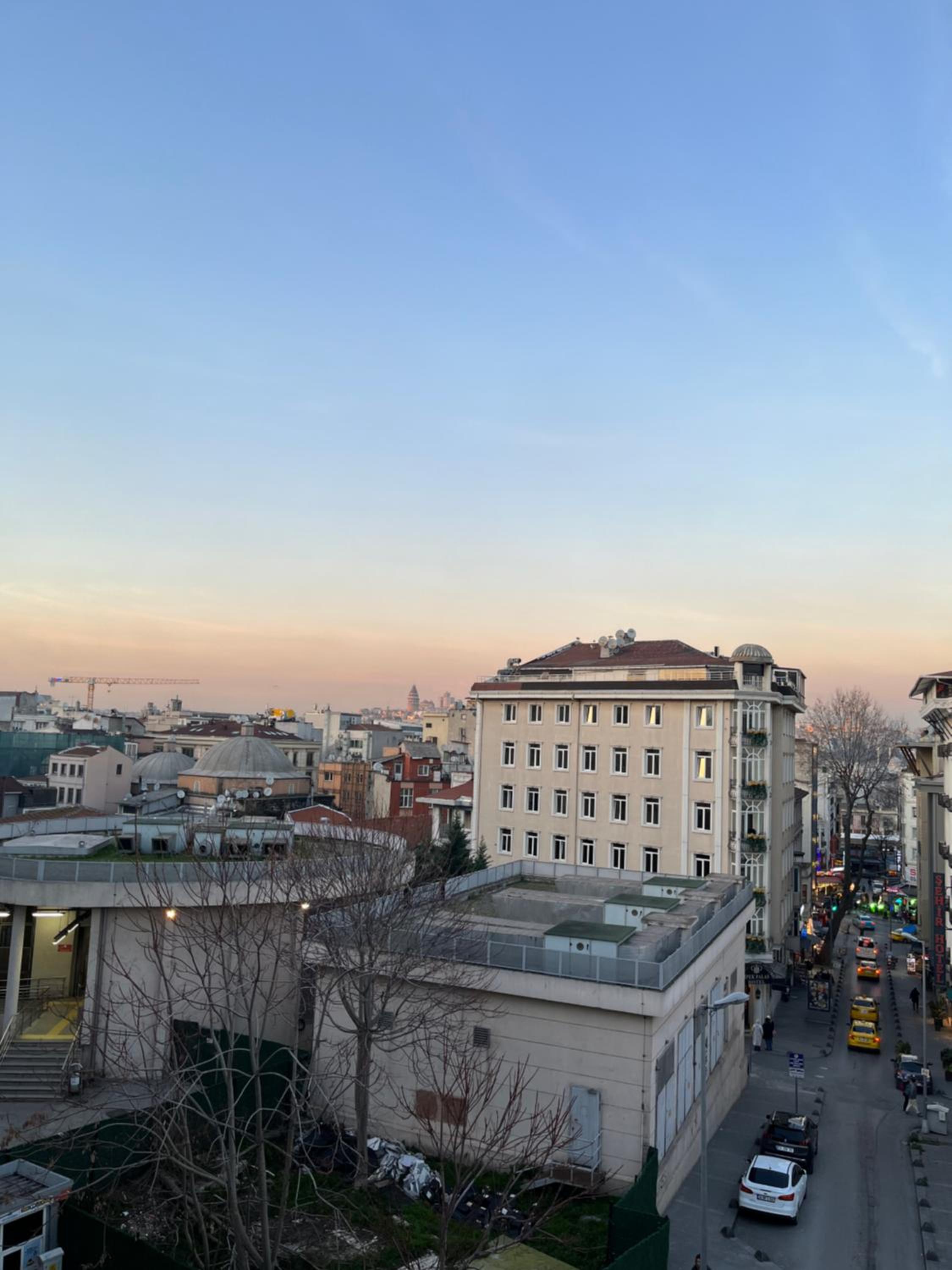 Iris Han Hotel - Image 21