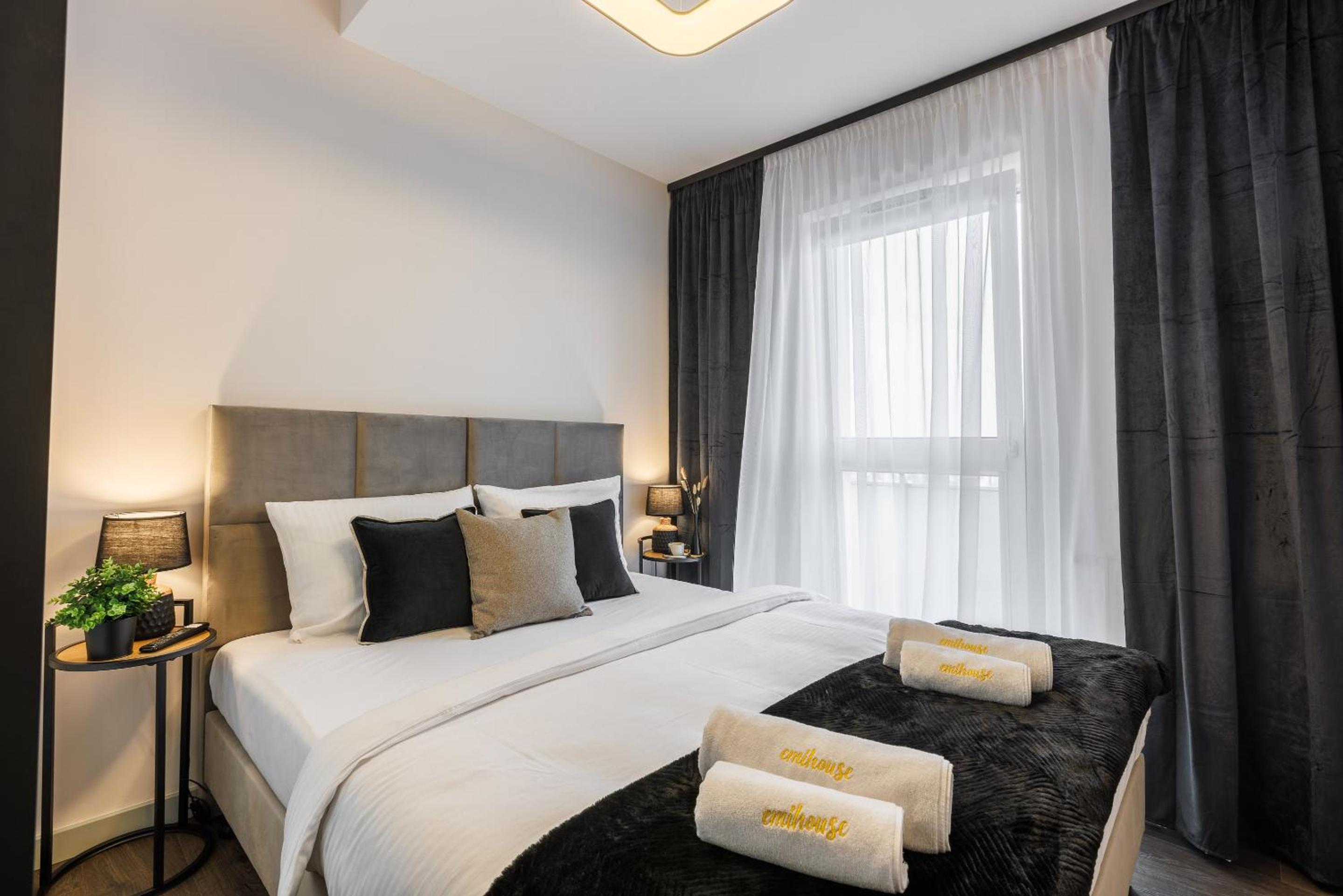 Emihouse Riverside Apartments