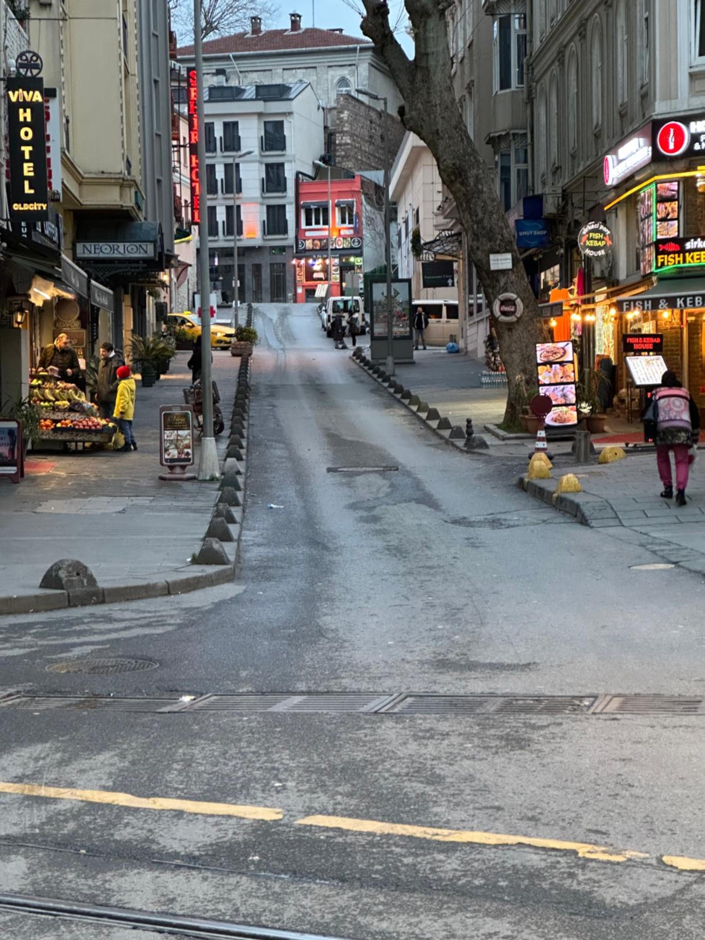 Iris Han Hotel - Image 25