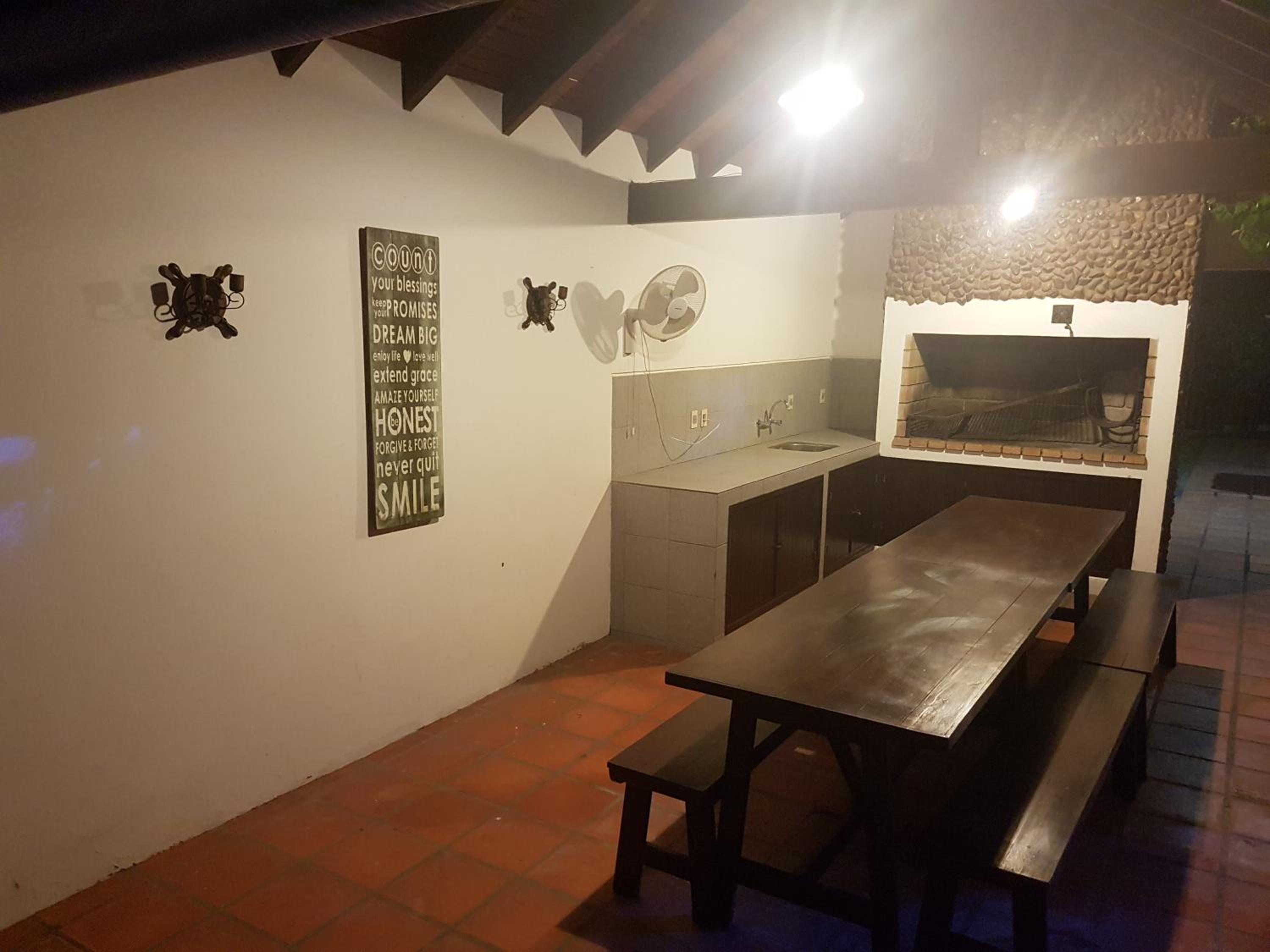 Residencia a pasos del mar