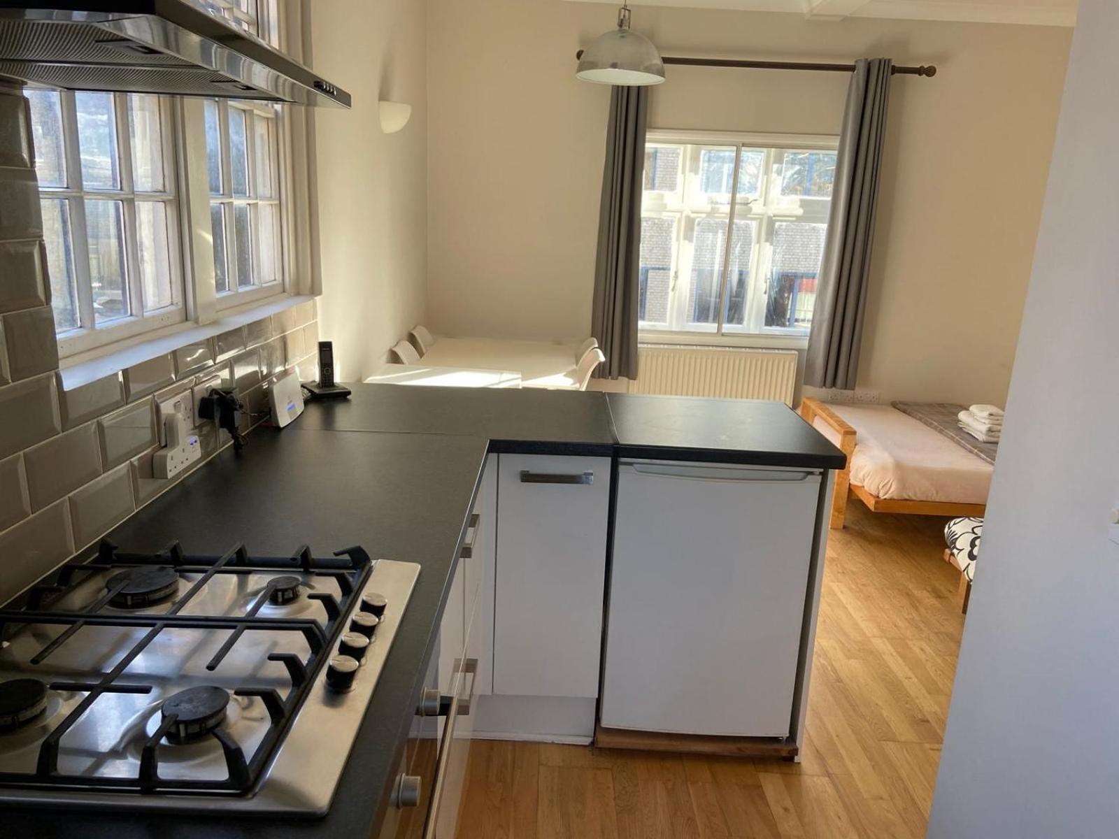 Period Apartment On South Bank