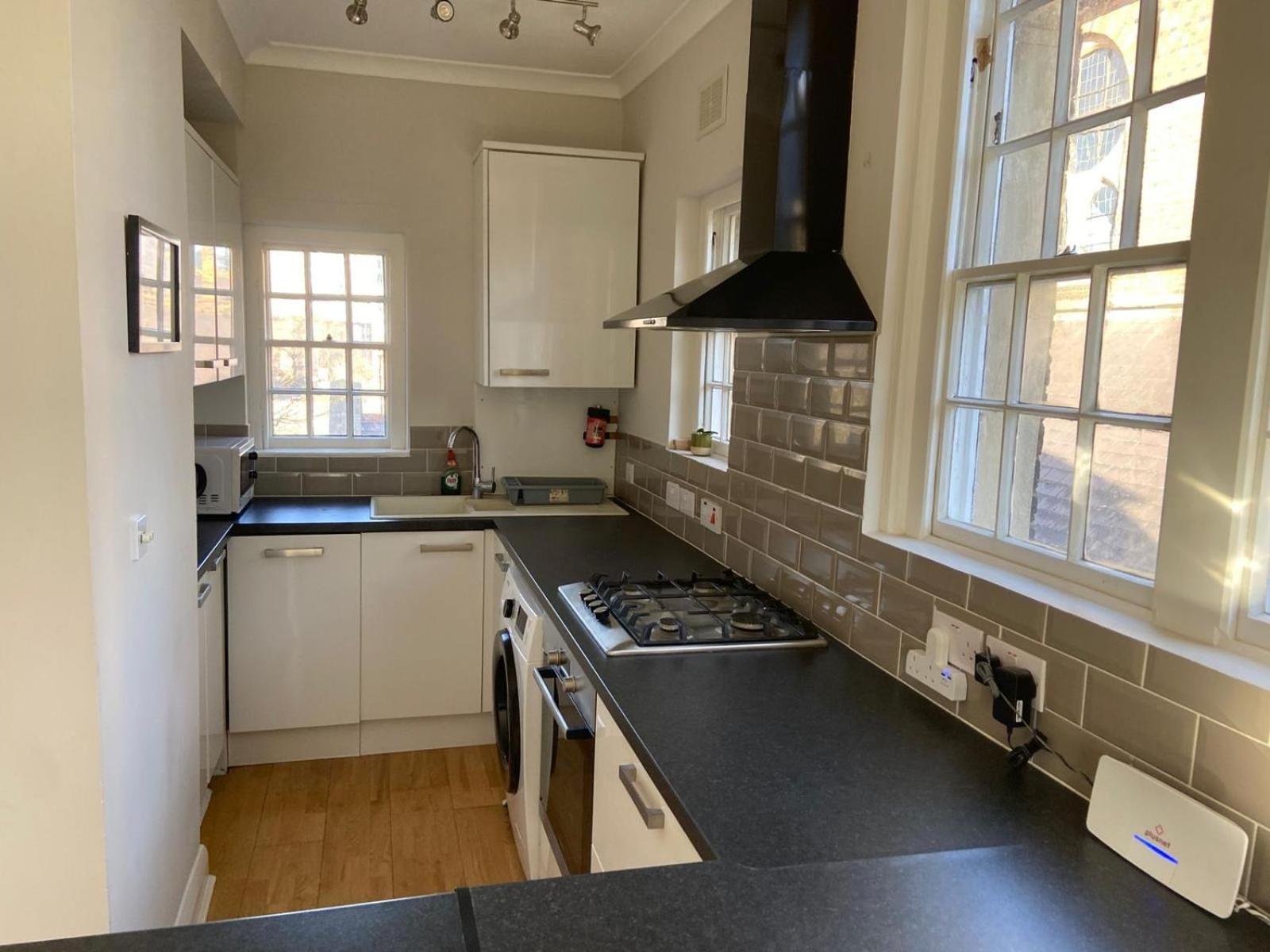 Period Apartment On South Bank