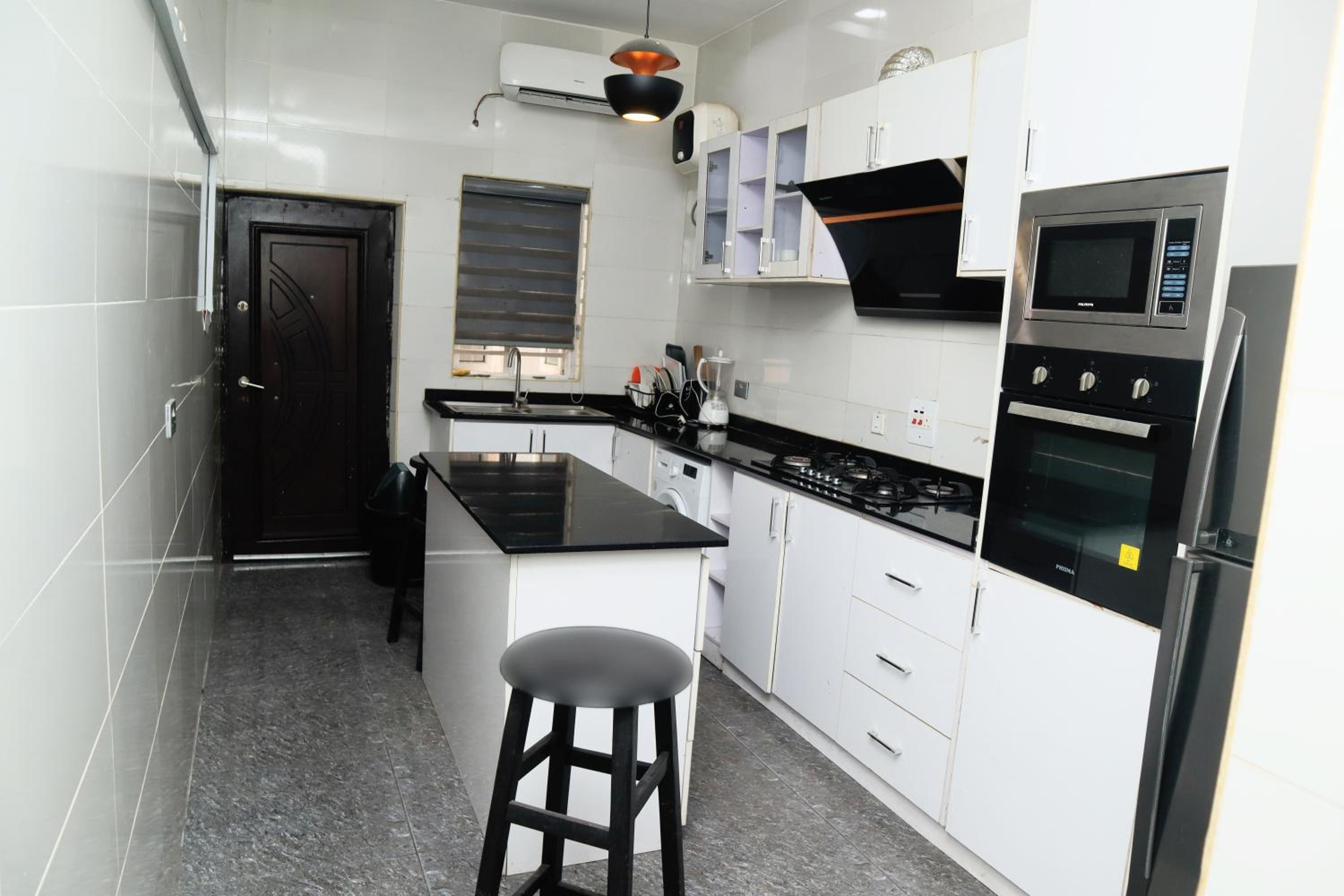 4 bedroom fully detached dope duplex view 2