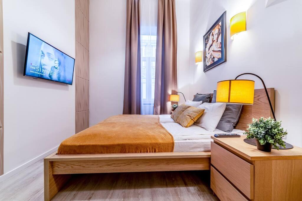 4 seasons of love - Luxury 3-bedroom city home view 4