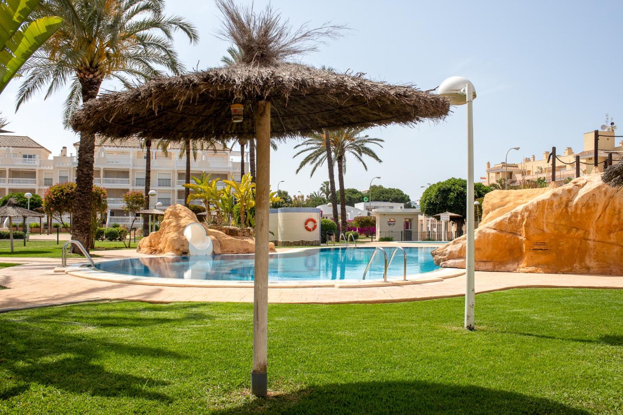 Apartamento planta baja Residencial Aquamarina by costablancarent view 2