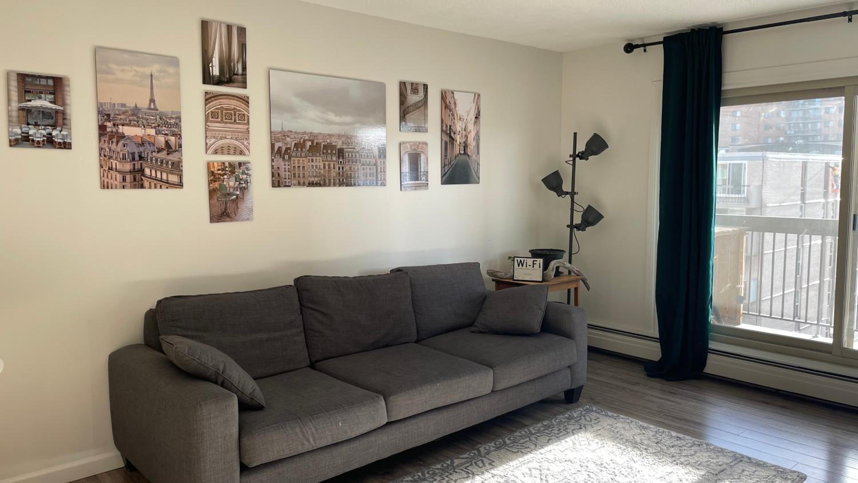 Cosy place in Downtown with Free Parking - Self entrance