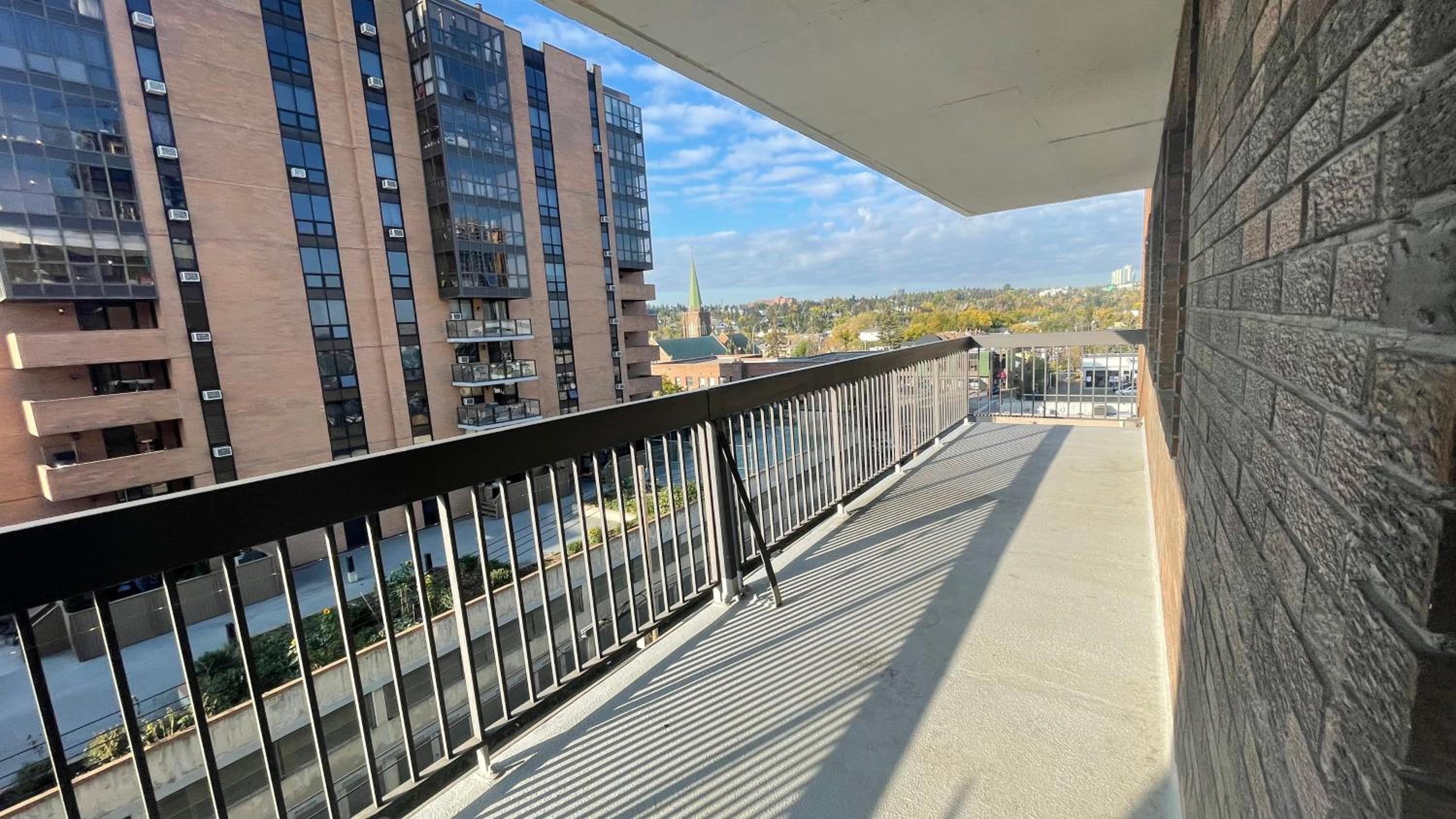 Cosy place in Downtown with Free Parking - Self entrance