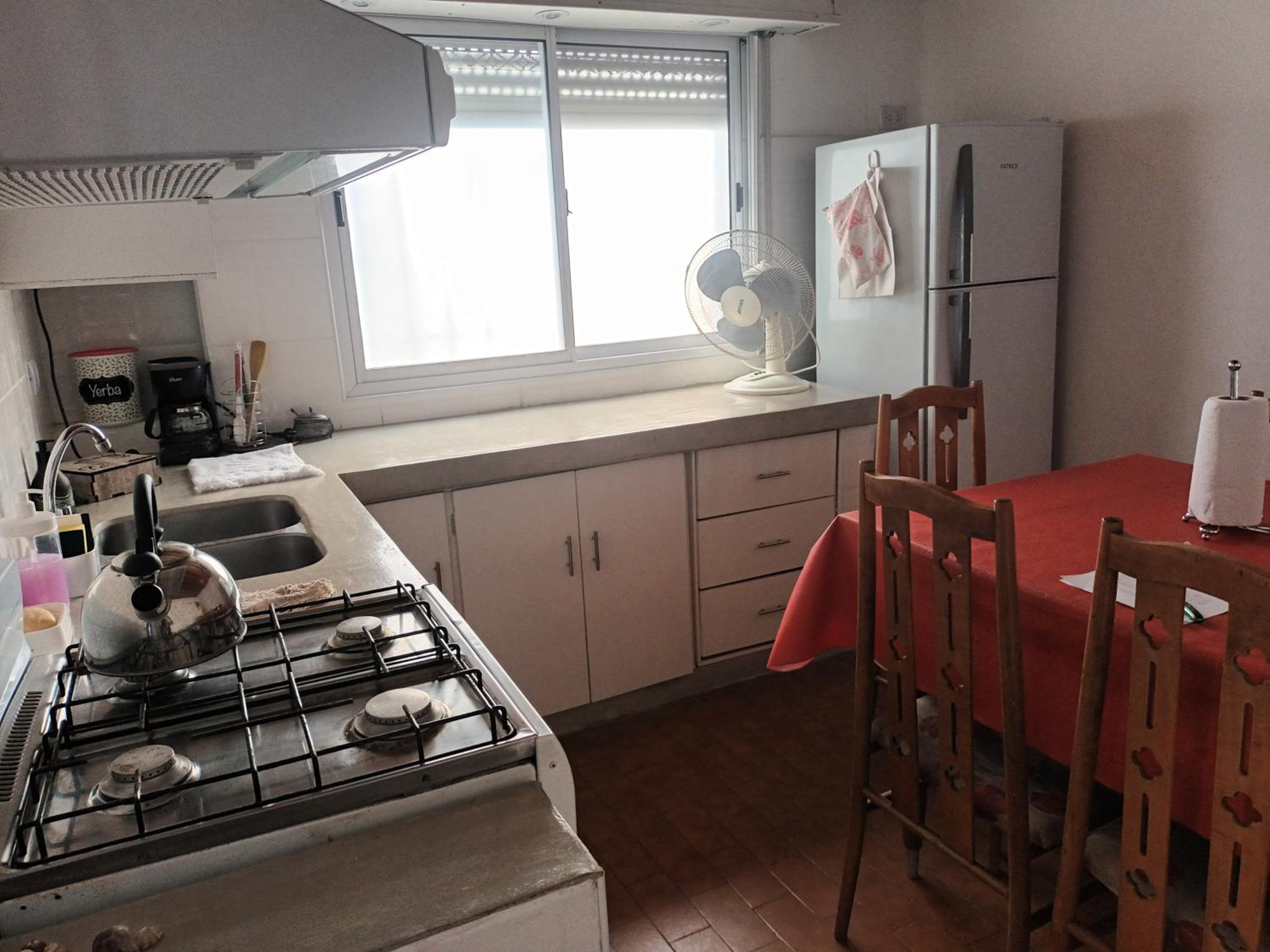 Casa Privada 2 habitaciones, amueblada Centro Necochea