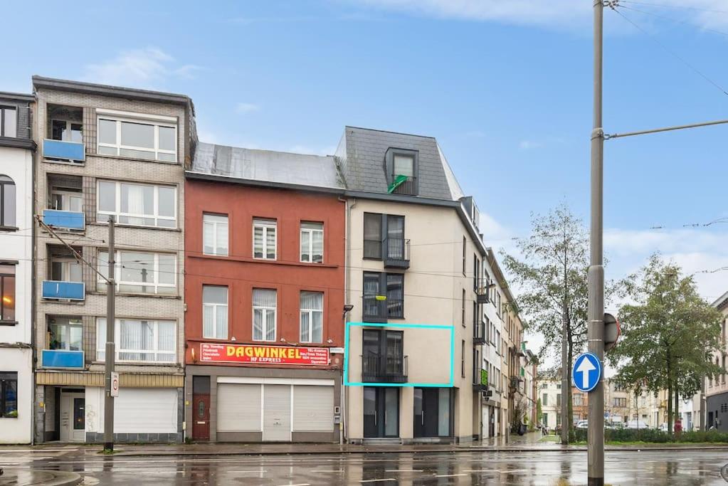 Cozy Antwerp - Little Hendrik