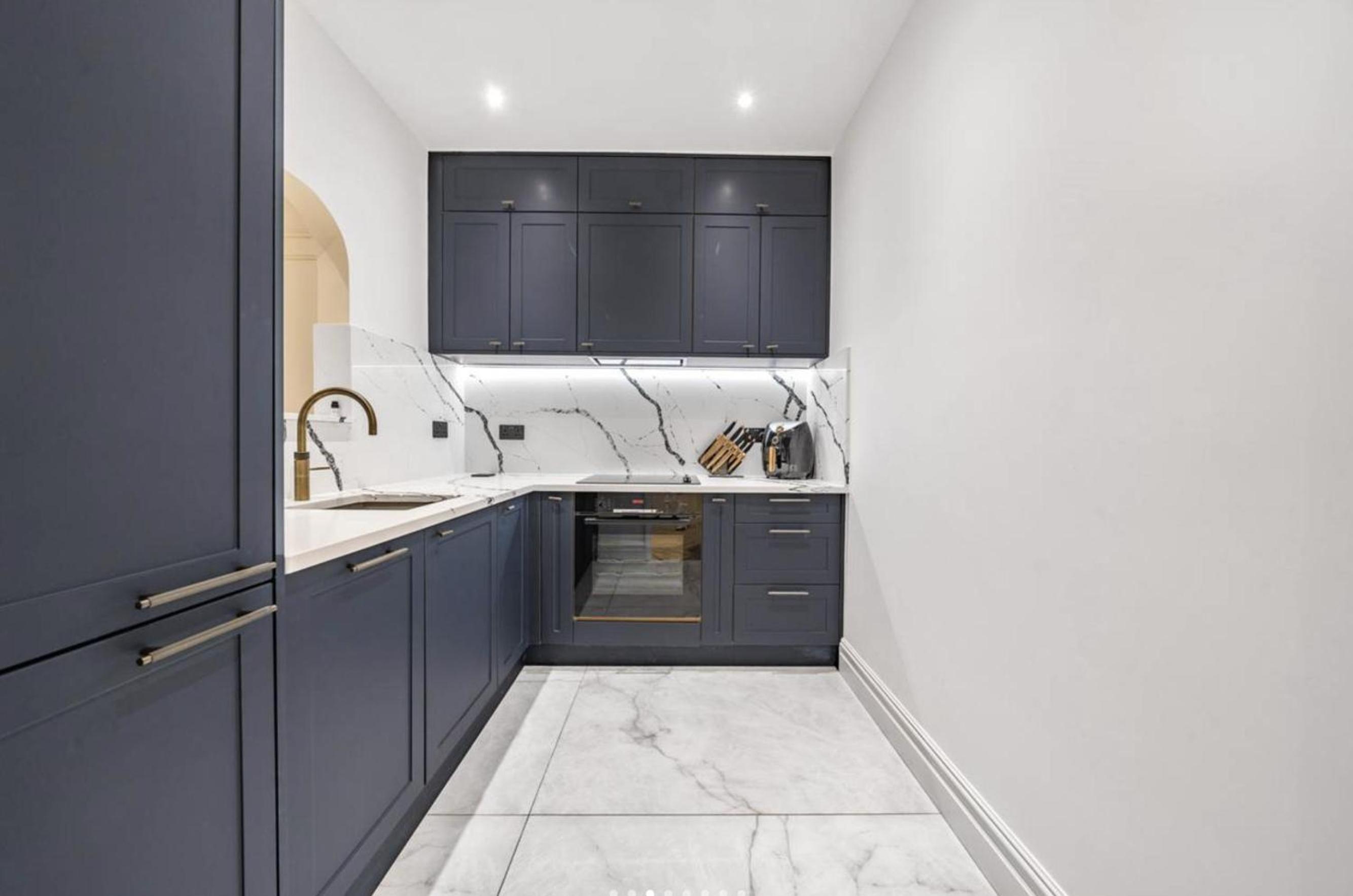 Luxury one-bedroom in Central London