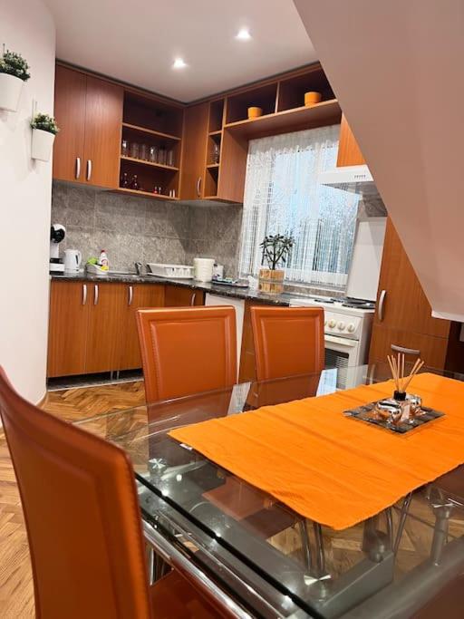 Urban, Lovely suburb duplex view 4