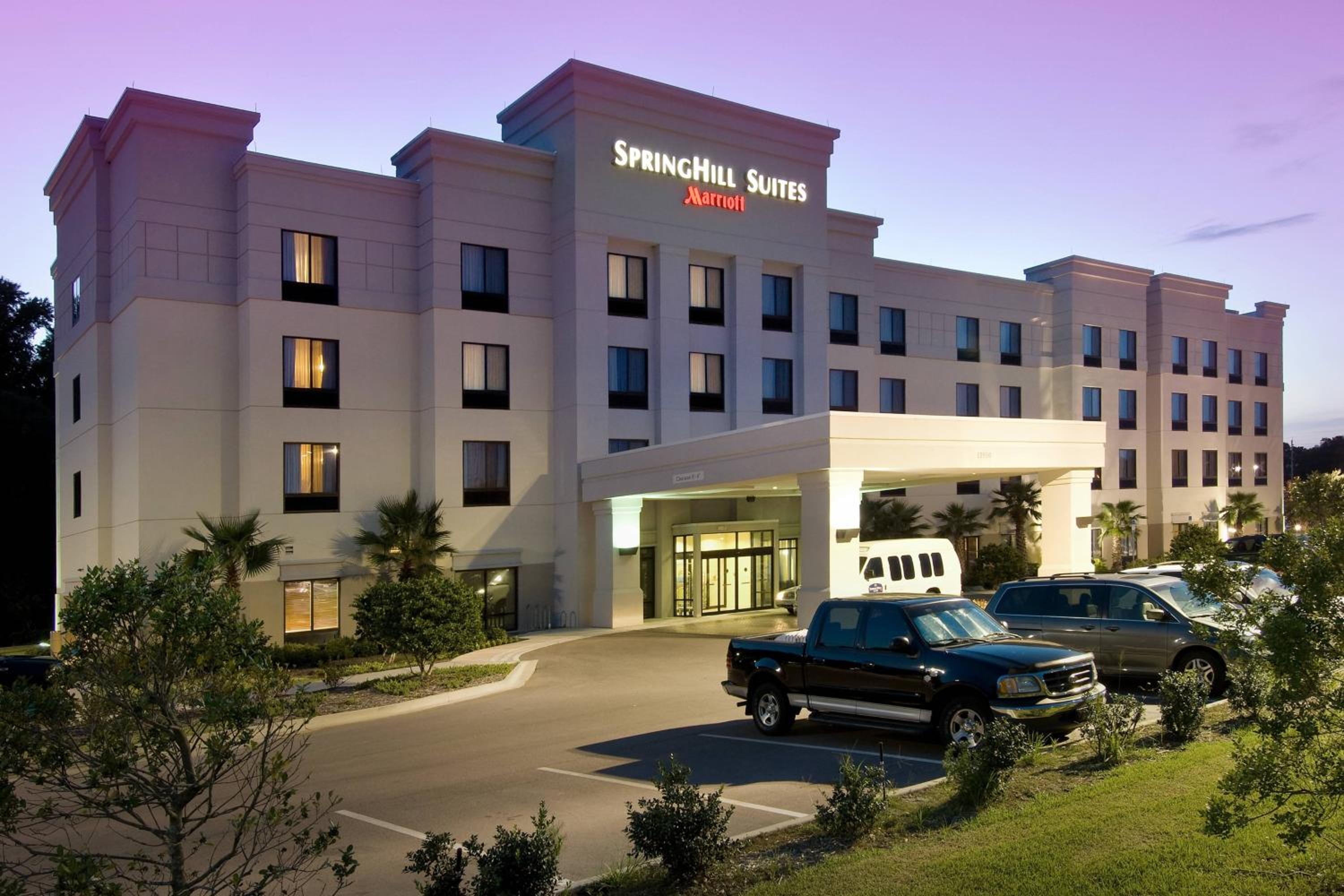 Kingsland Vacations - SpringHill Suites by Marriott Jacksonville North I-95 Area - Property Image 1