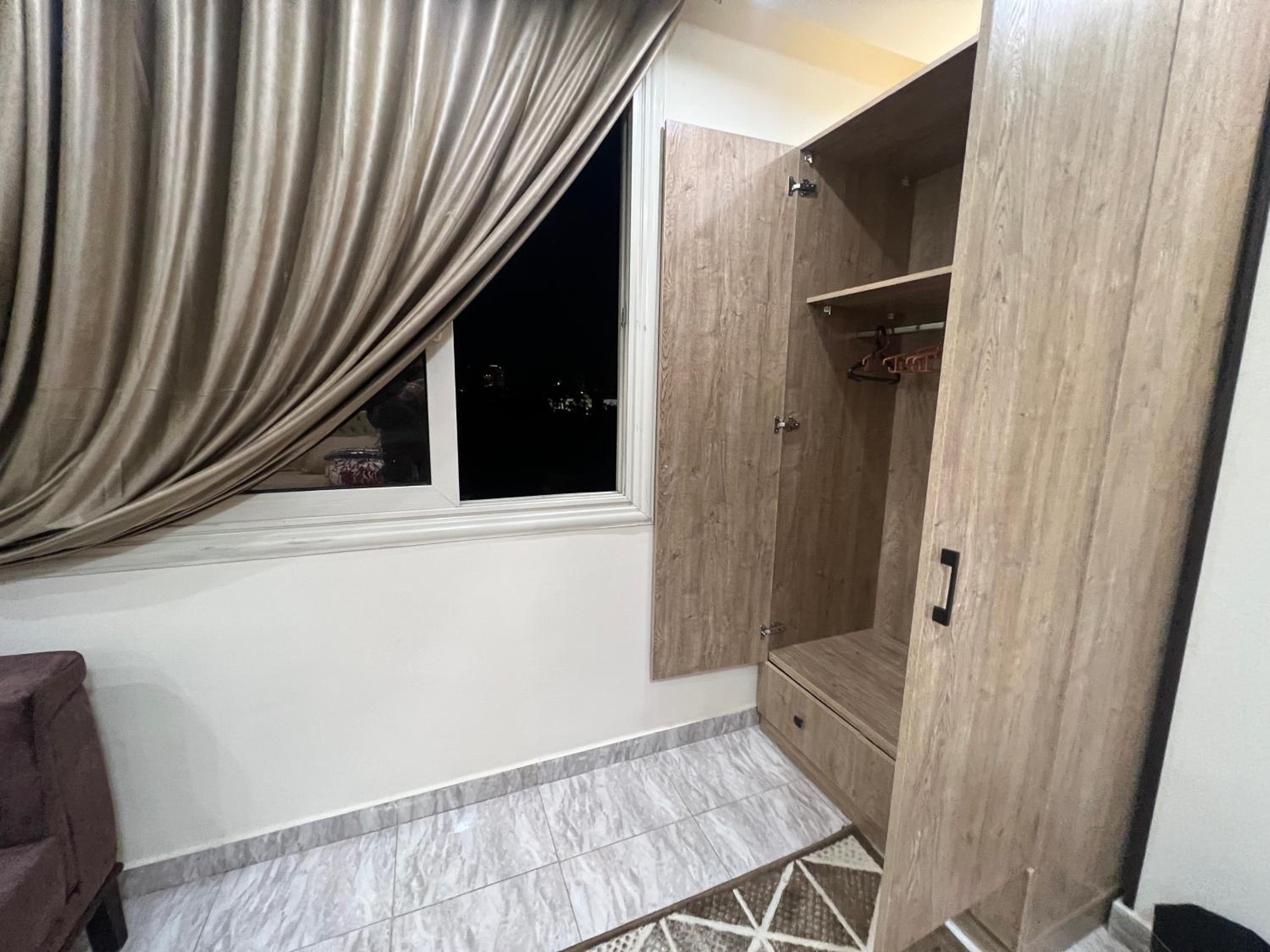 Luxury apartment Downtown Cairo (Amazing, Central)