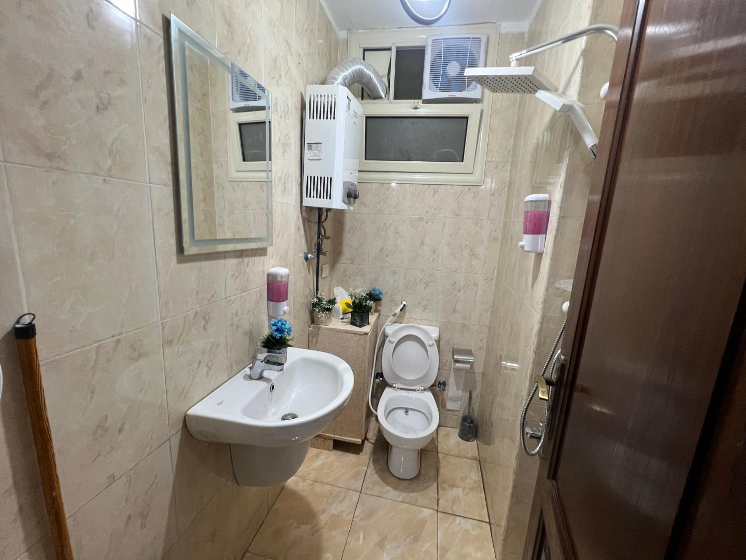 Luxury apartment Downtown Cairo (Amazing, Central)