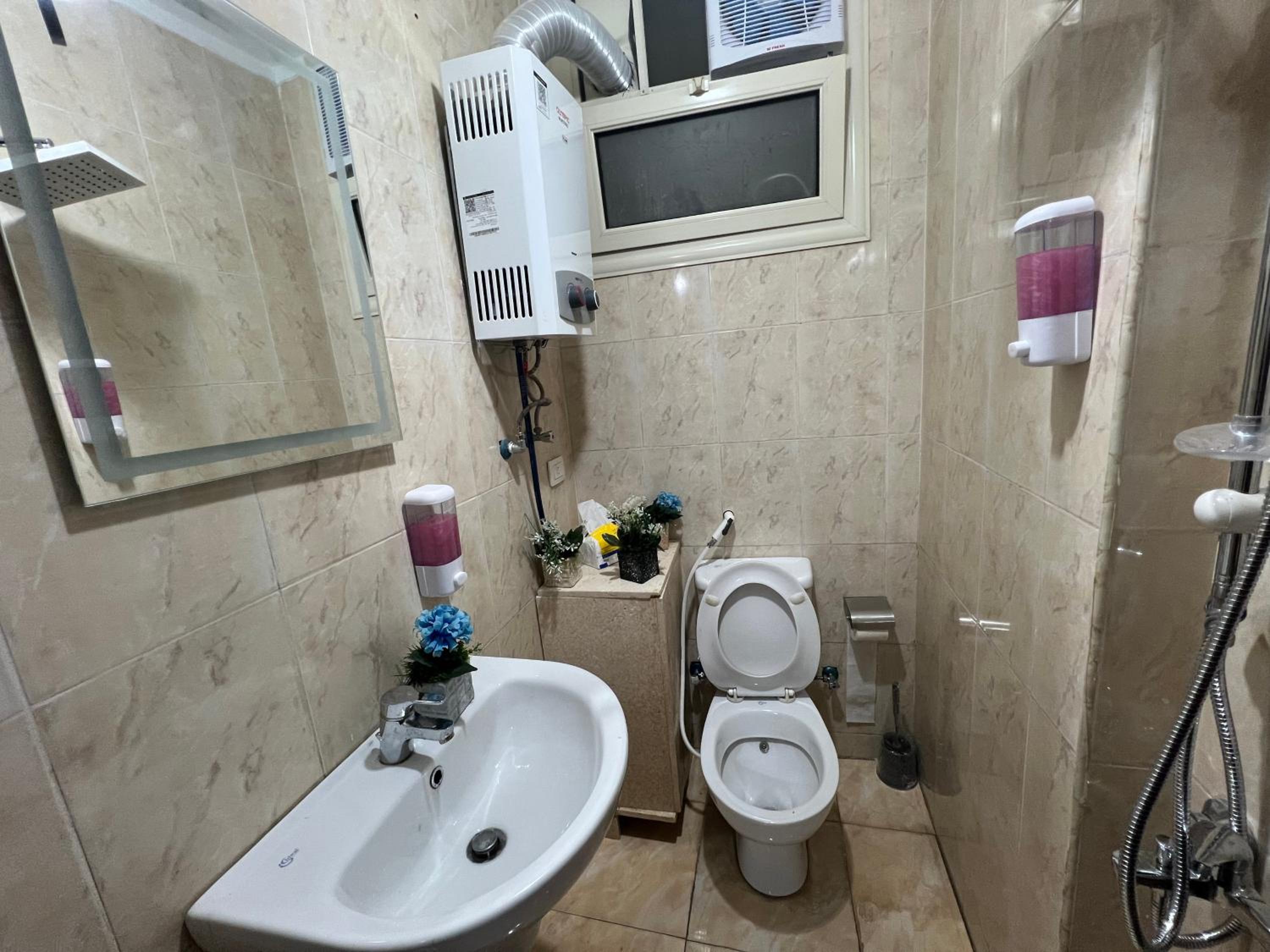 Luxury apartment Downtown Cairo (Amazing, Central)