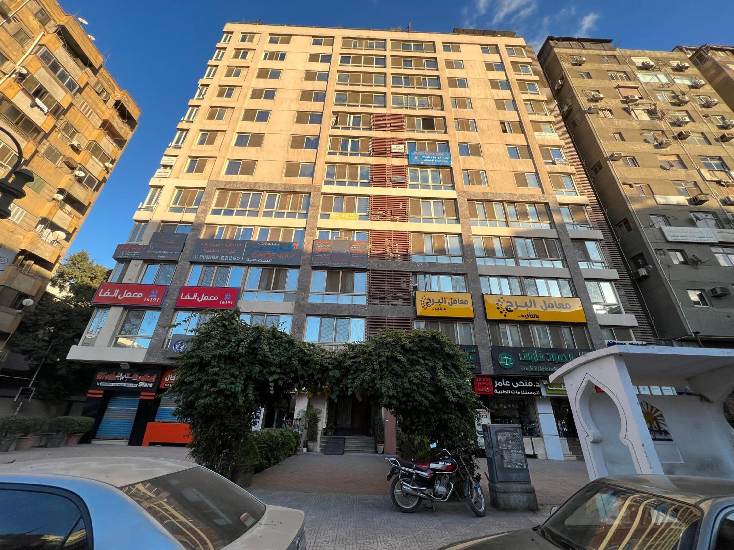 Luxury apartment Downtown Cairo (Amazing, Central)