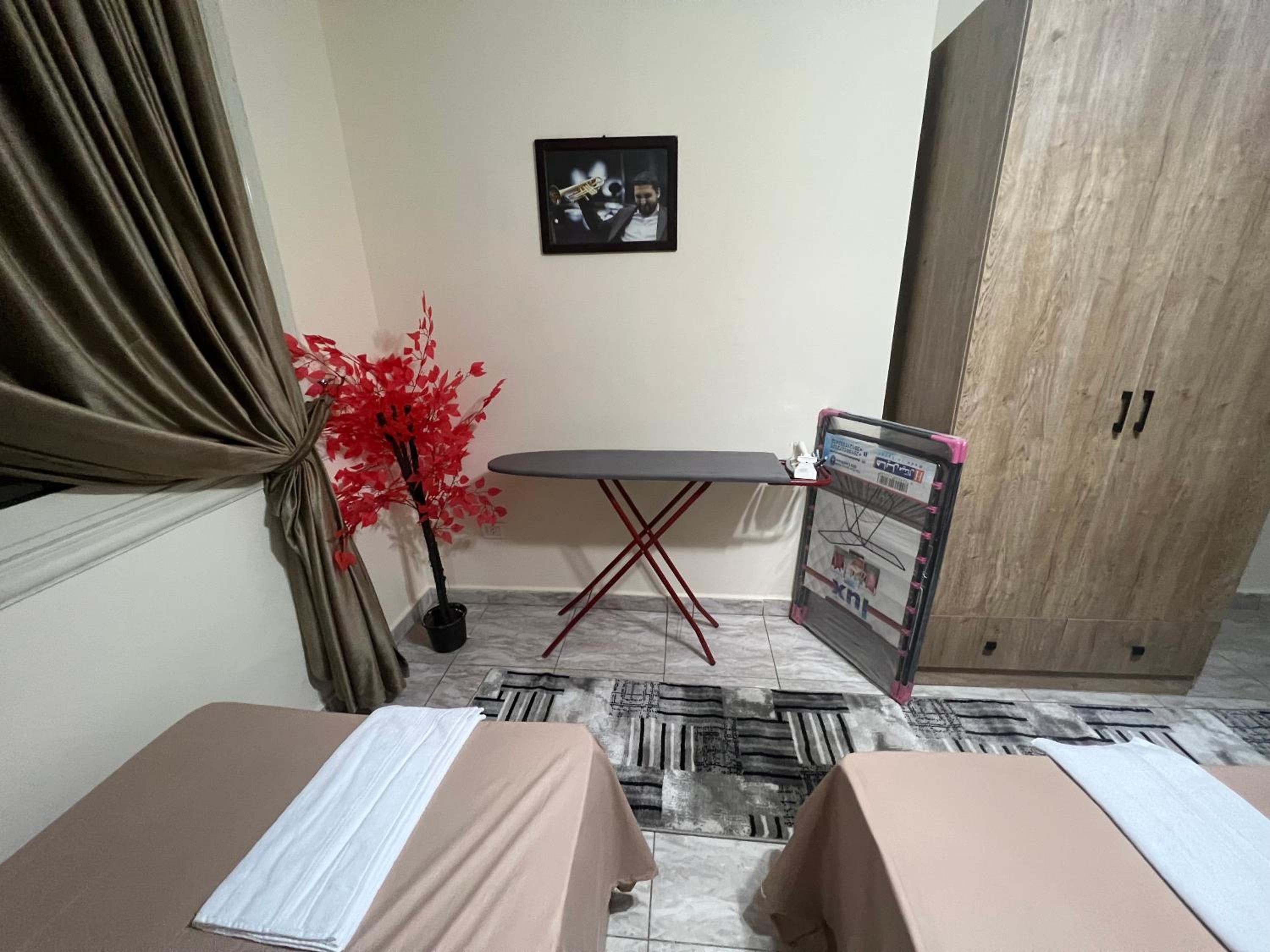 Luxury apartment Downtown Cairo (Amazing, Central)