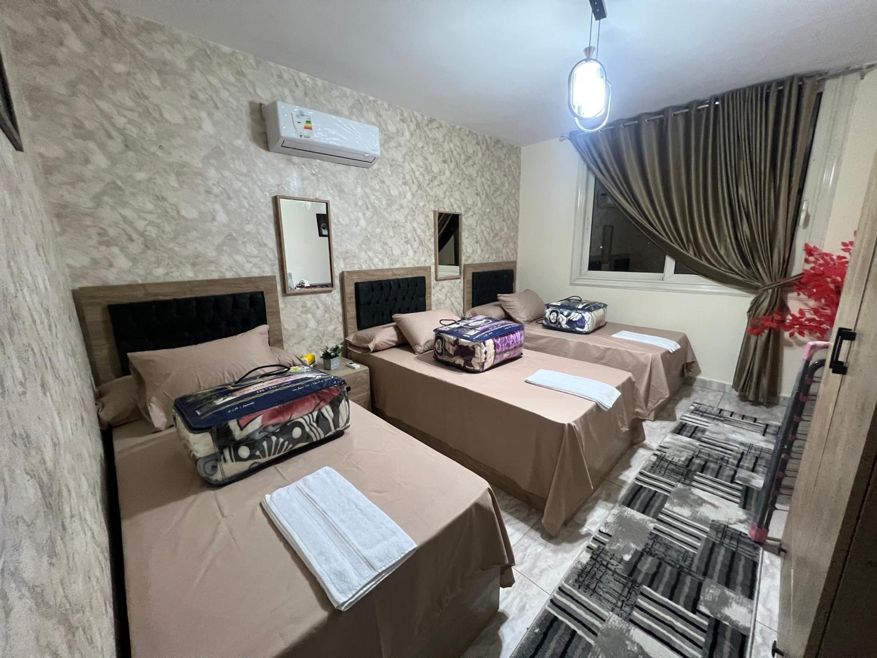 Luxury apartment Downtown Cairo (Amazing, Central)