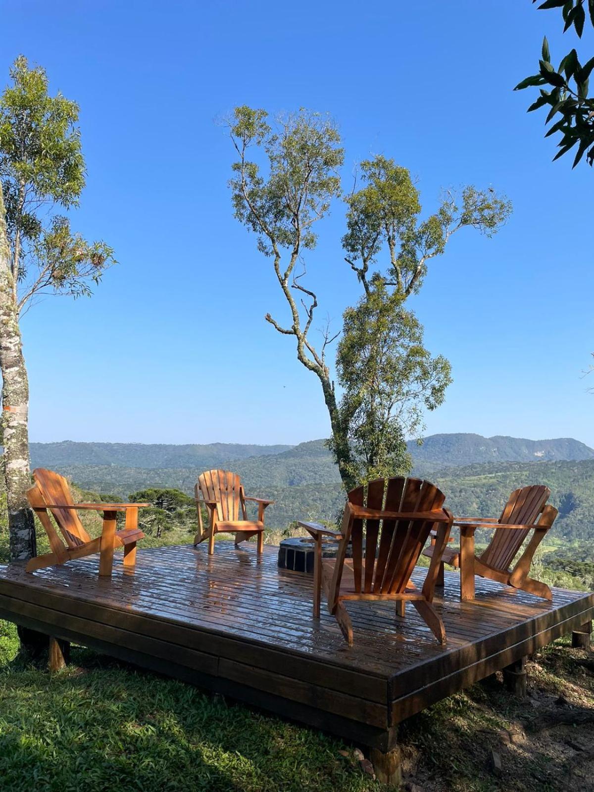 Villa Siena conforto nas alturas Casa com 2 suítes 2 banheiras de imersão vista maravilhosa a 1300m de altitude