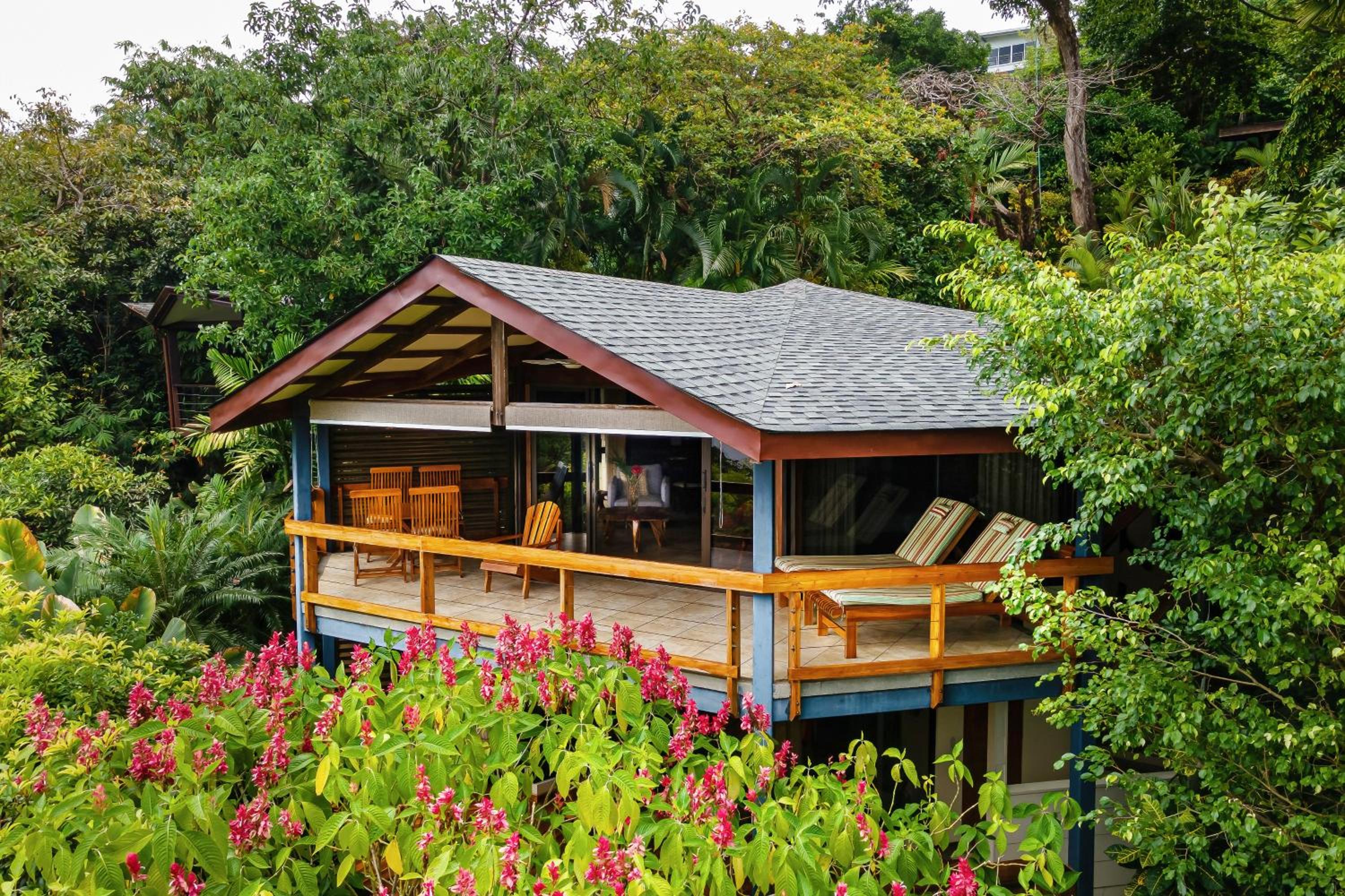 Tulemar Resort