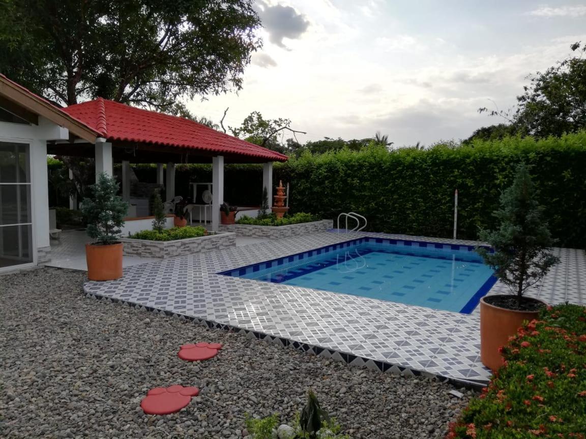 Cabaña grande campestre Apiay Villavicencio
