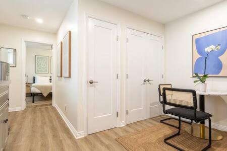 Stay around the corner from the Manhattan Beach Strand - Property Image 6