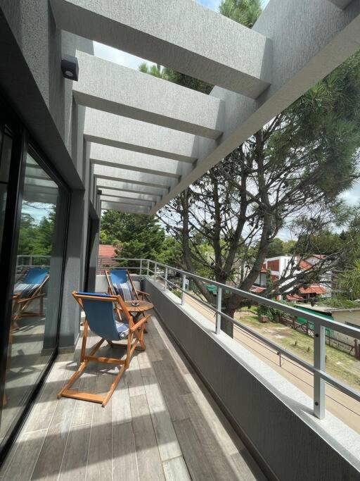 Disfruta de Pinamar en un departamento a estrenar con pileta y parrilla