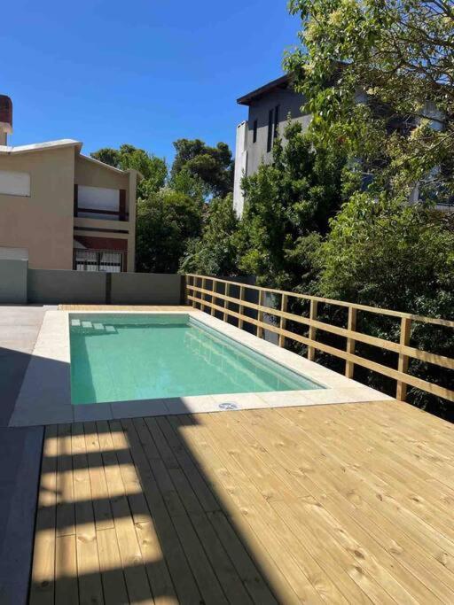 Disfruta de Pinamar en un departamento a estrenar con pileta y parrilla
