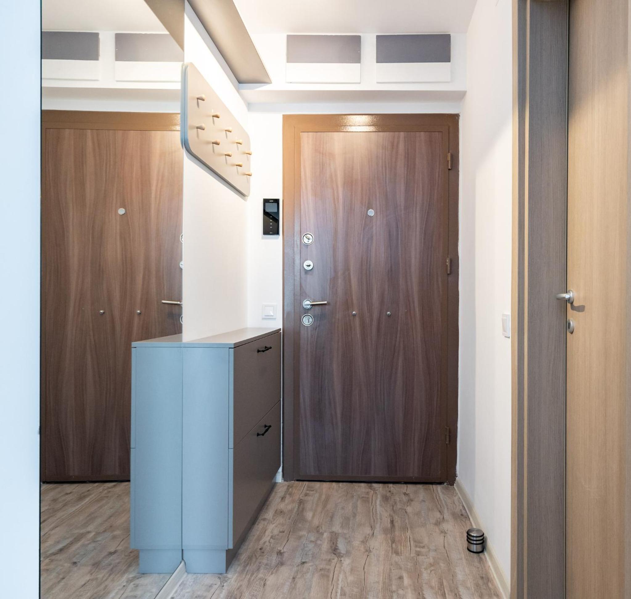Classy Sassy - Elegant Escape in Timpuri Noi
