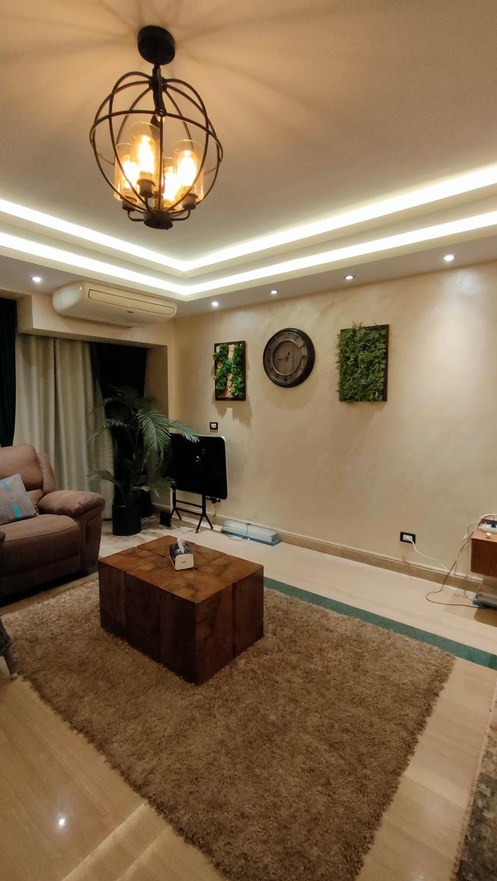 5star apartment View of the Nile and the pyramids on the Nile Corniche