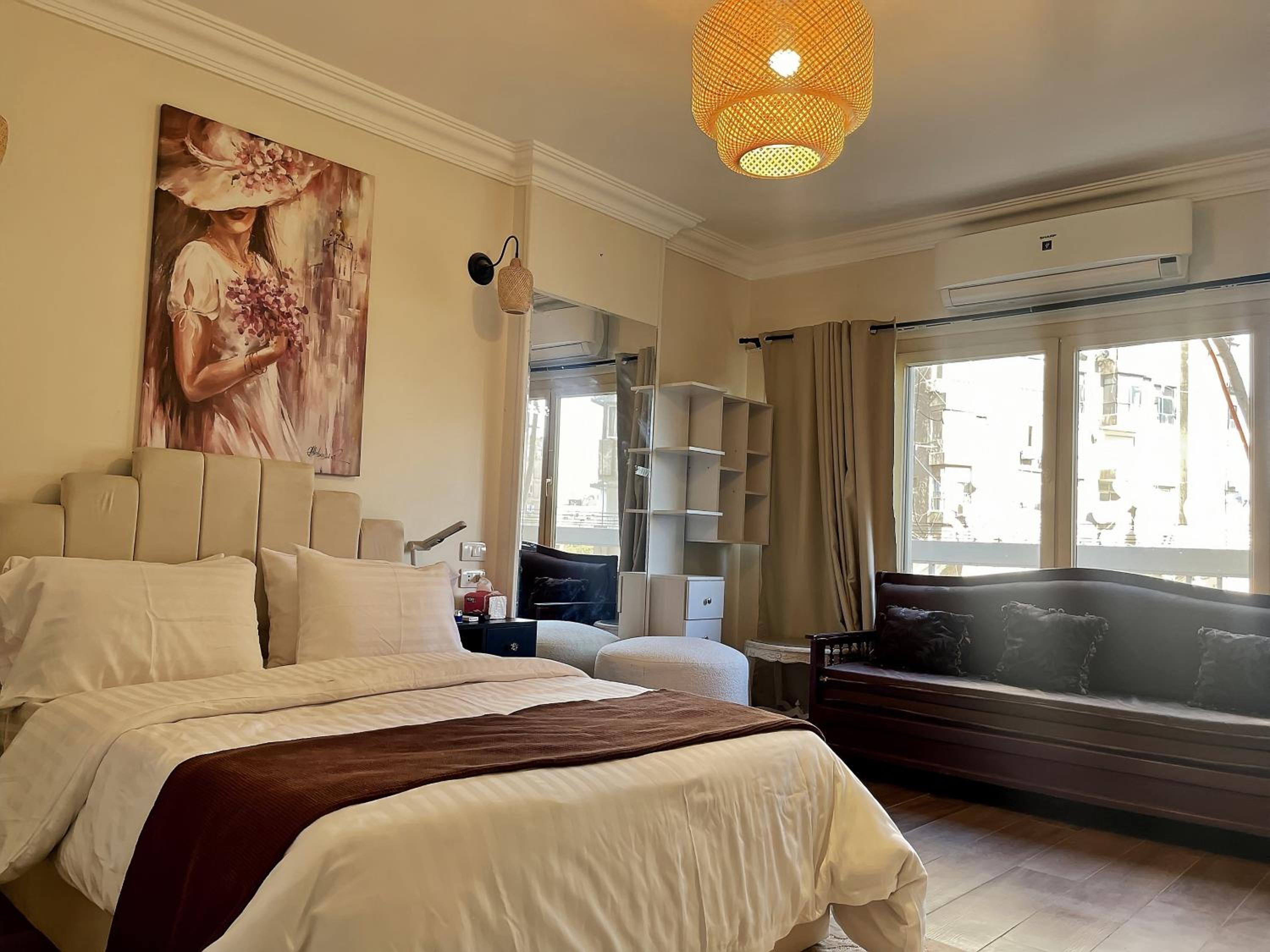 Nile view Zamalek Abuelfeda's Three bedrooms