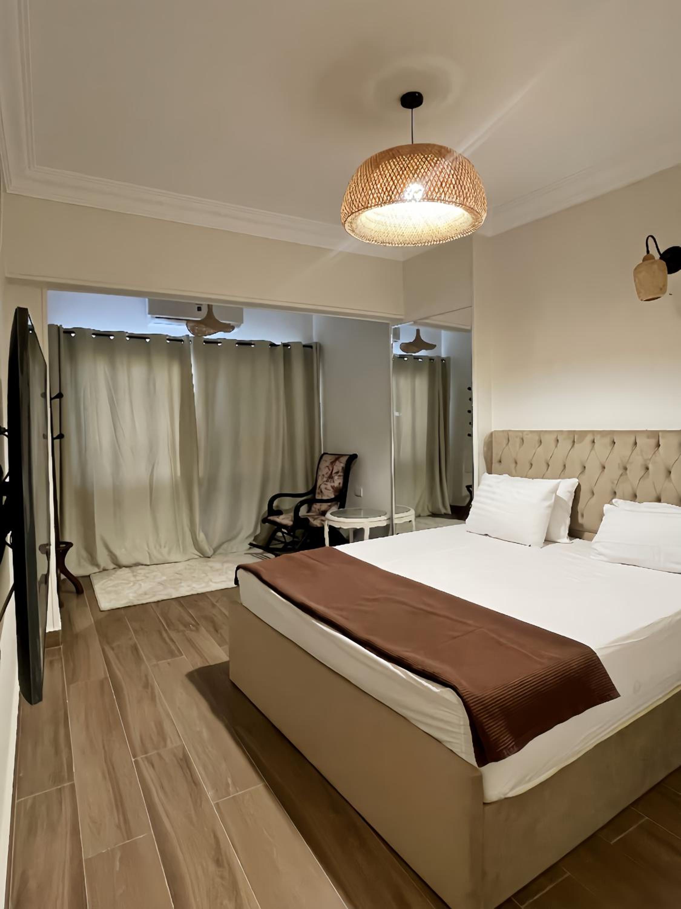 Nile view Zamalek Abuelfeda's Three bedrooms