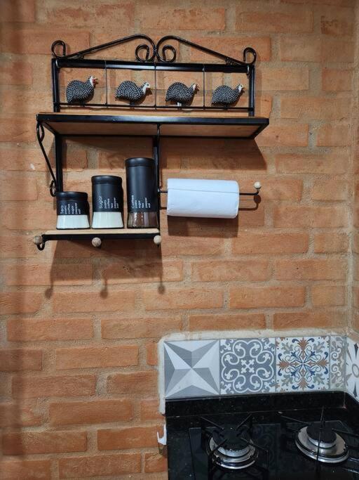 Casa Da Floresta Cercada com Piscina