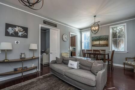 Southern Gem in Park Circle view 5