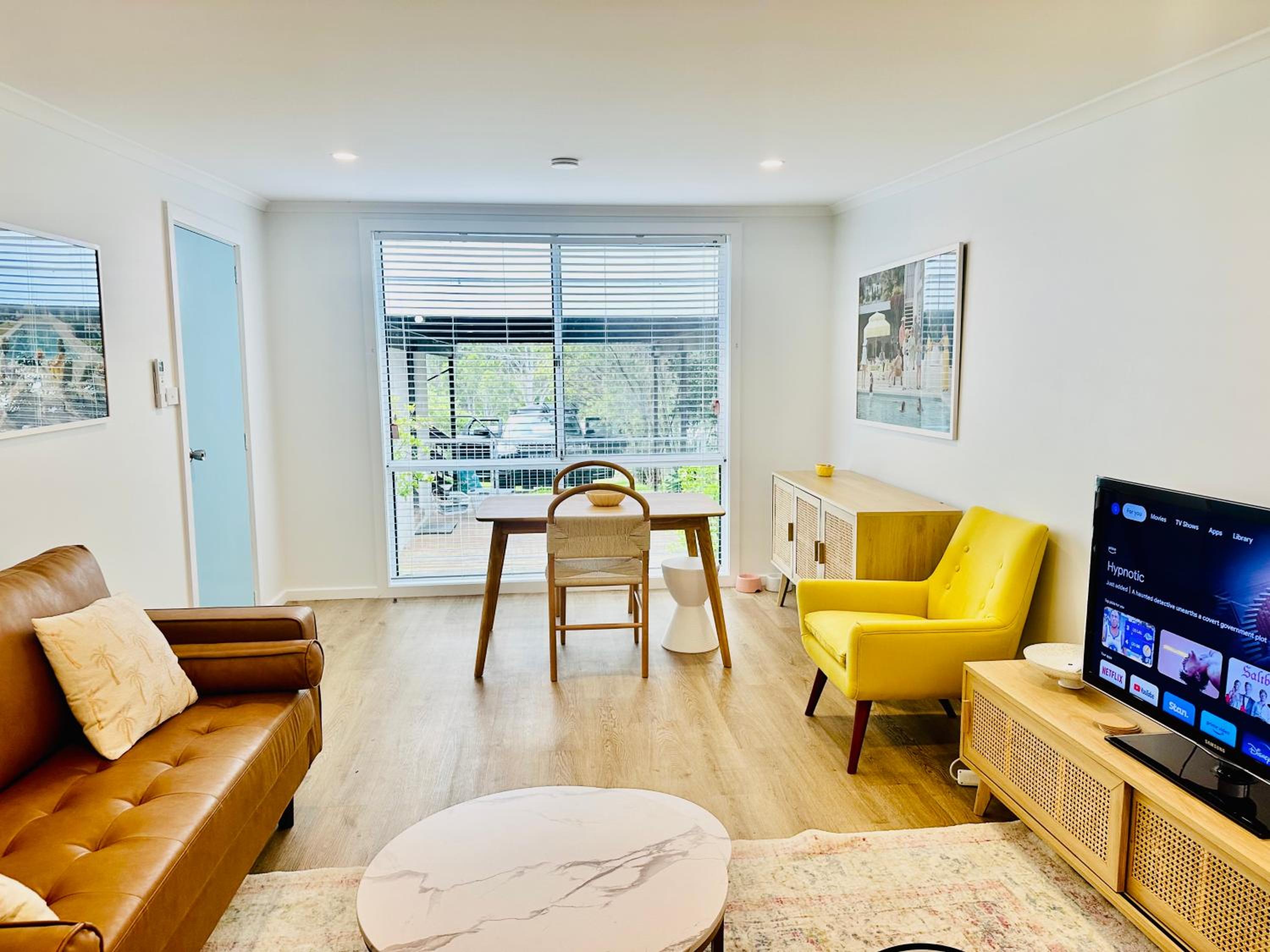 Walk to beach, quiet location - 2 night minimum stay