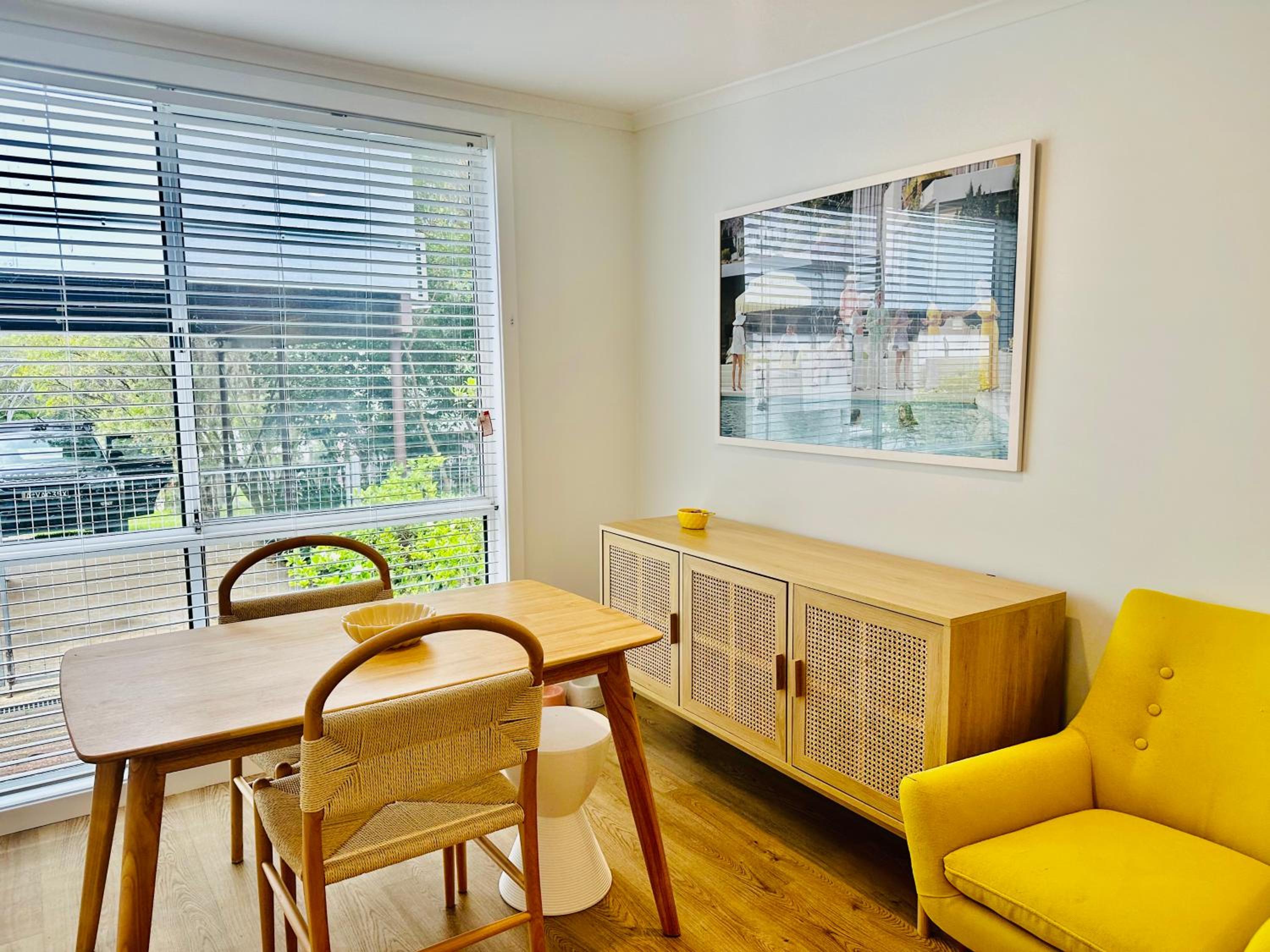 Walk to beach, quiet location - 2 night minimum stay